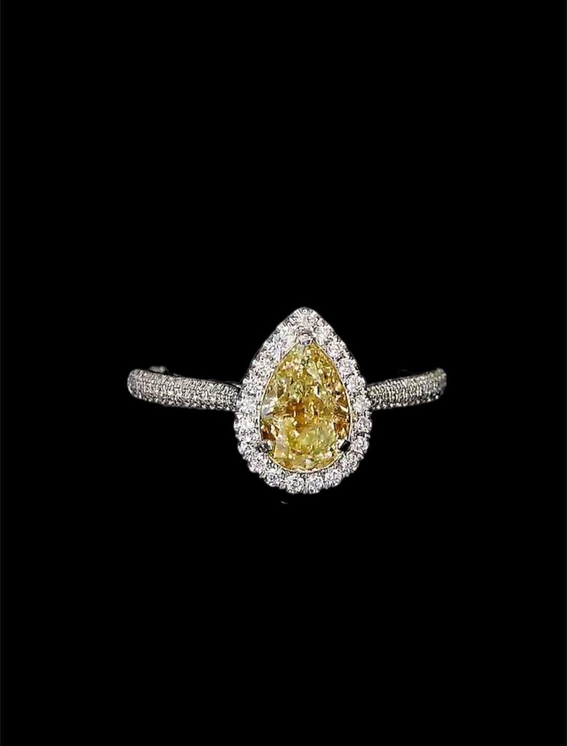 AGL Certified 1.01 Carat Fancy Yellow Diamond Ring VS Clarity For Sale 6