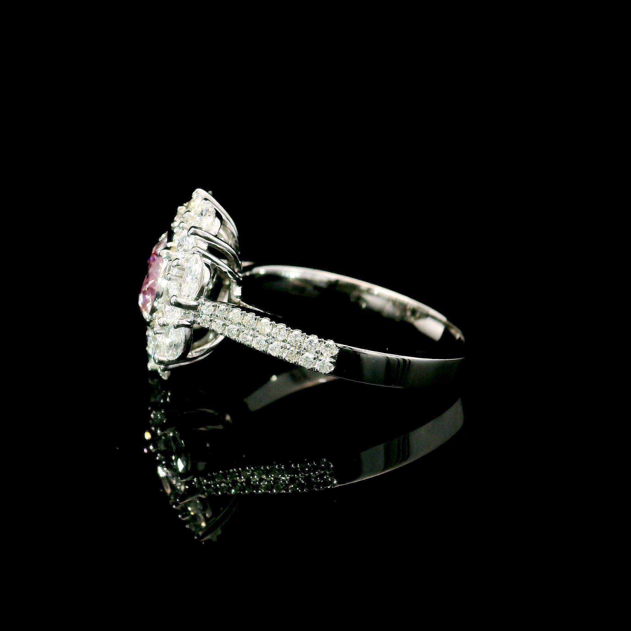 AGL Certified 1.01 Carat Light Pink Diamond Ring For Sale 2