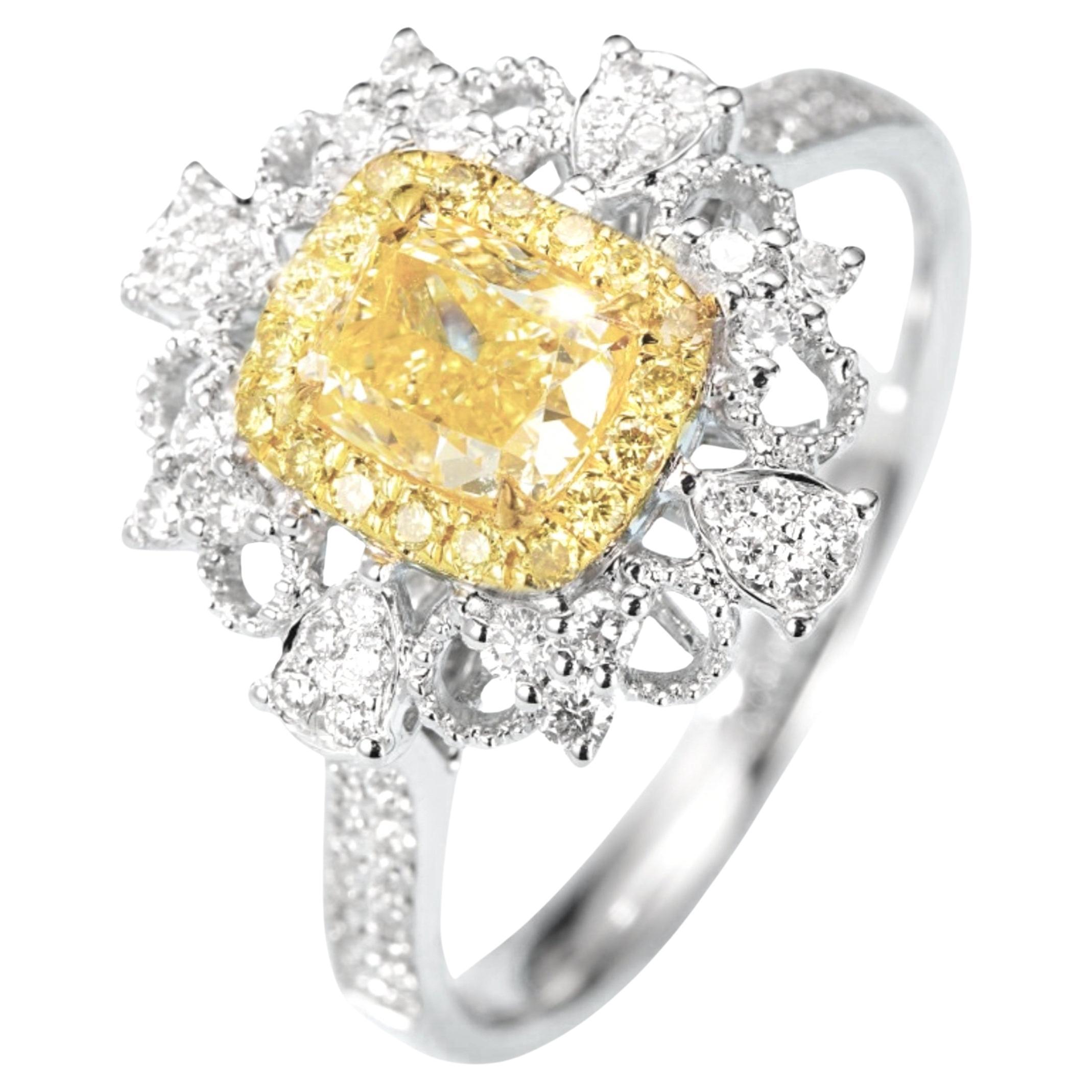 AGL Certified 1.01 CT Yellow Diamond Lace Ring with Diamonds For Sale