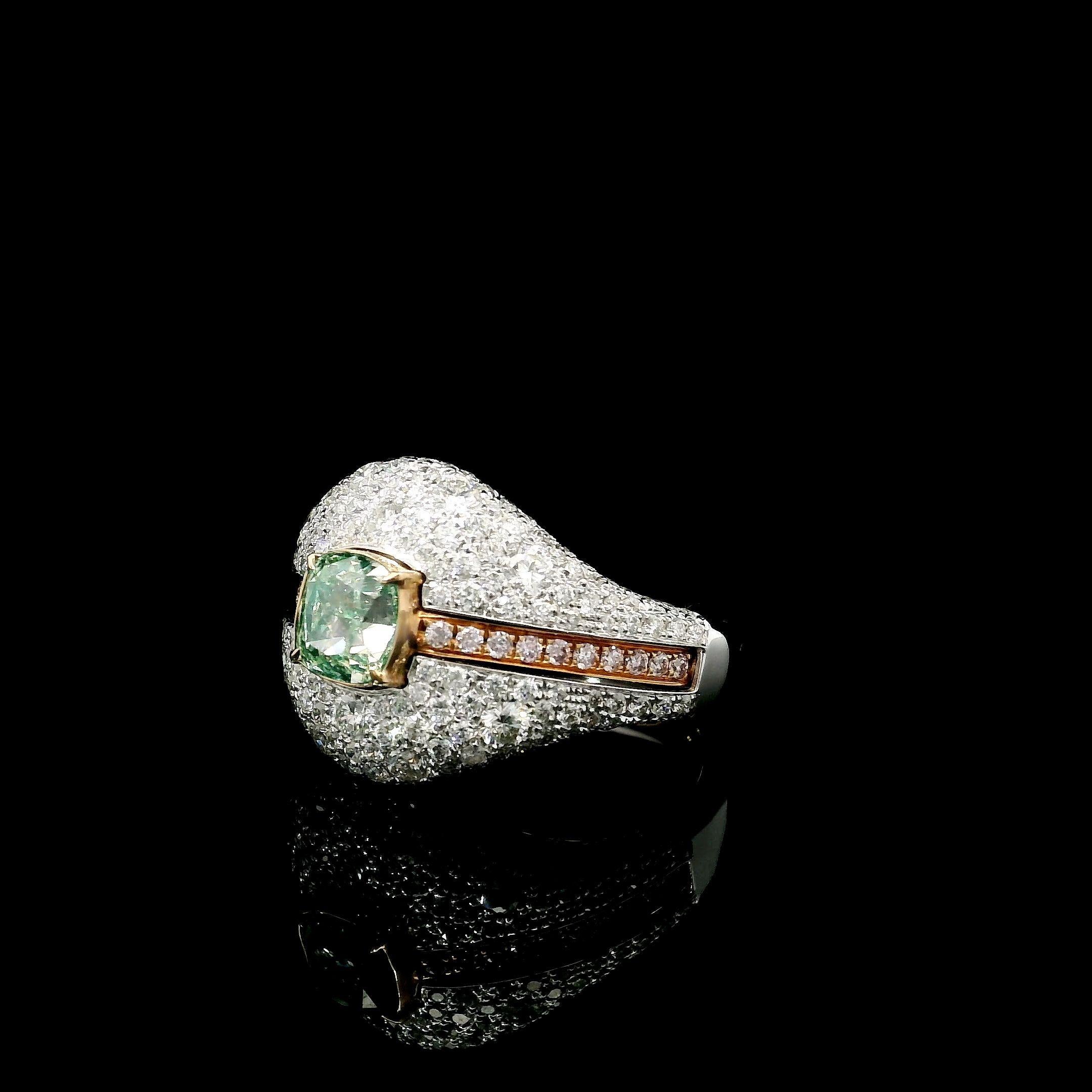 AGL Certified 1.02 Carat Fancy Green VS Clarity Diamond Ring In New Condition For Sale In บางรัก, TH