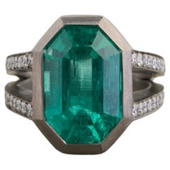 AGL Certified 10.25 CT Colombian Emerald and Diamond Ring in Titanium