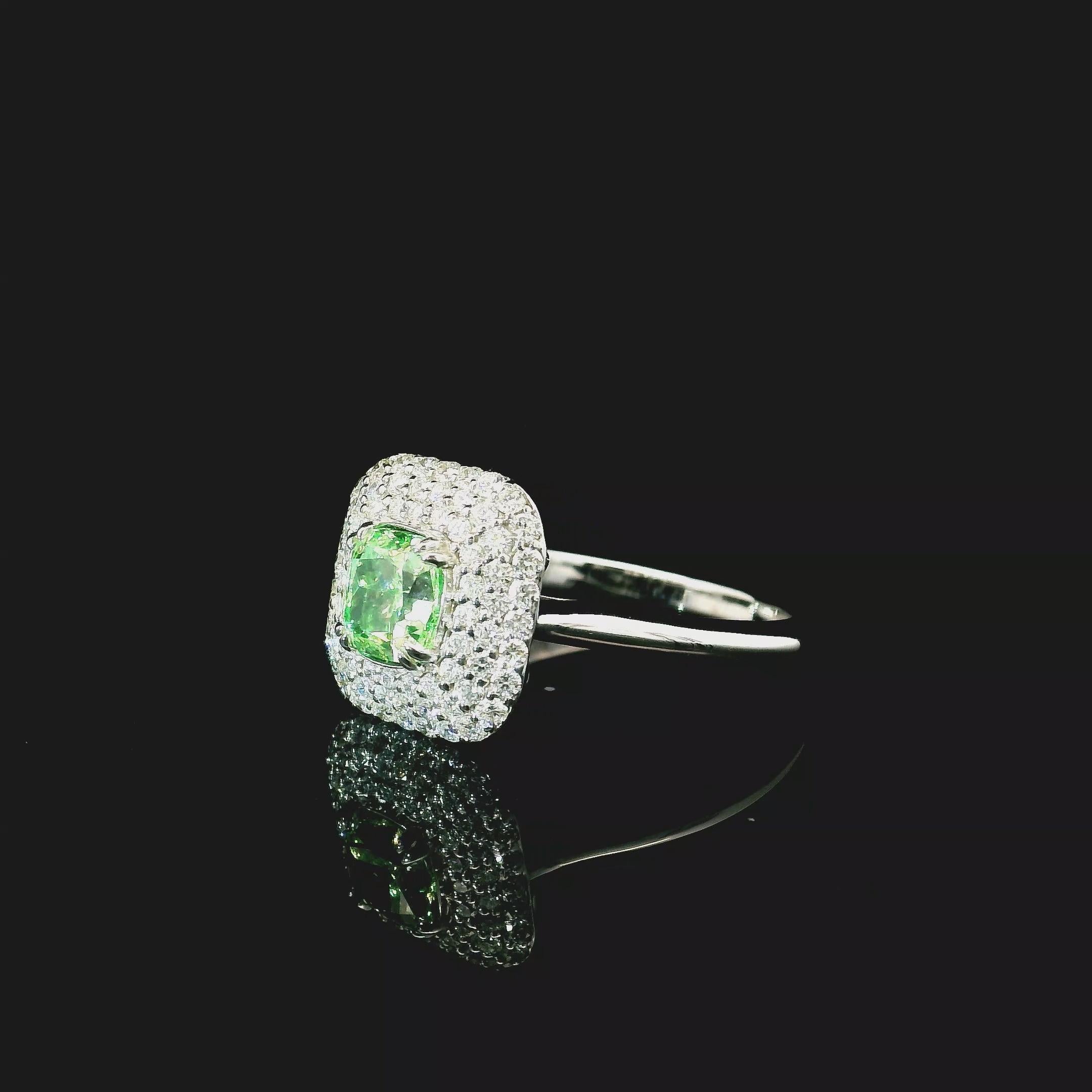 Anello con diamante certificato AGL da 1,04 carati Fancy Green VS1 Clarity In condizioni Nuovo in vendita a บางรัก, TH