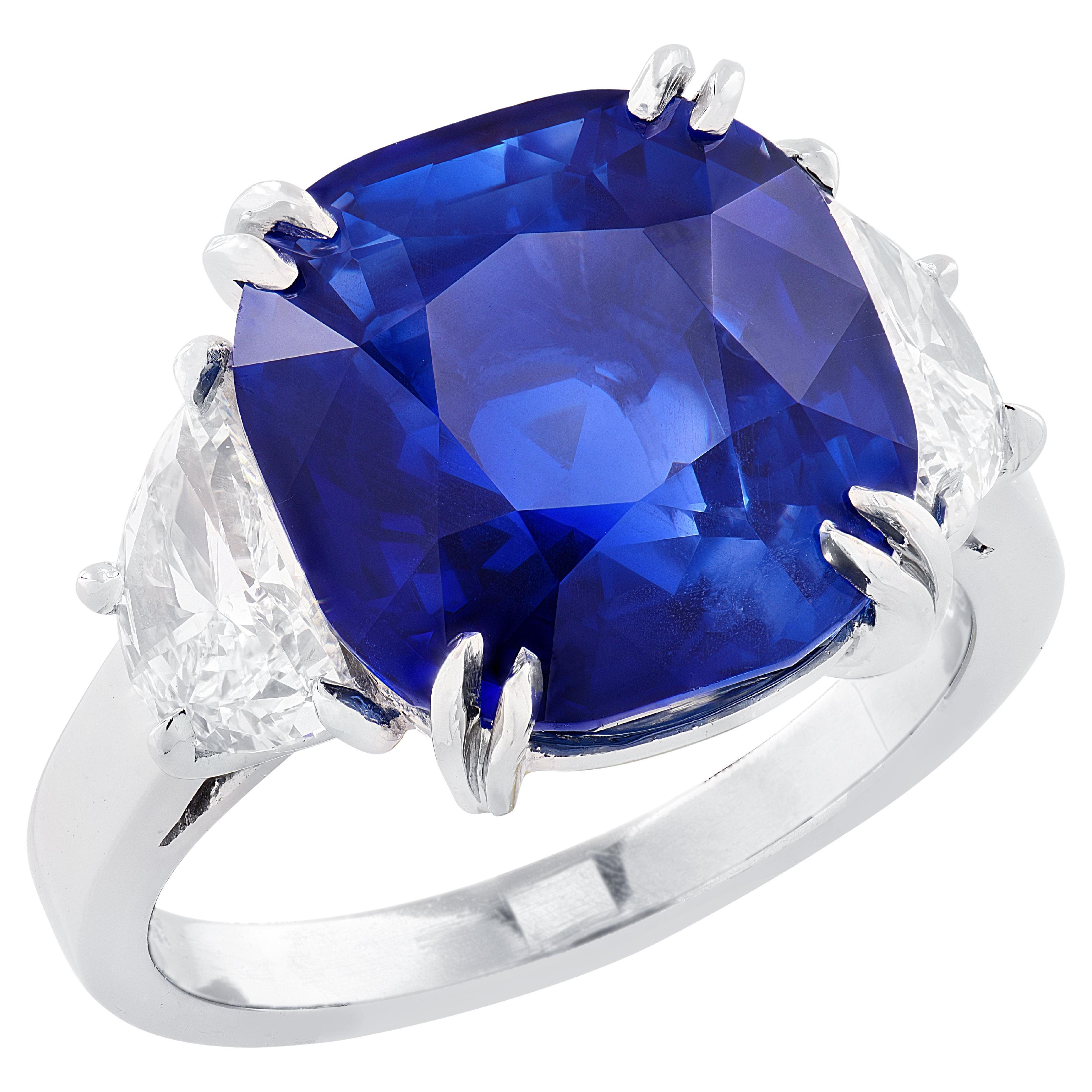 AGL-zertifizierter 10,43 Karat Burma No Heat Saphir & Diamant Drei-Stein-Ring im Angebot