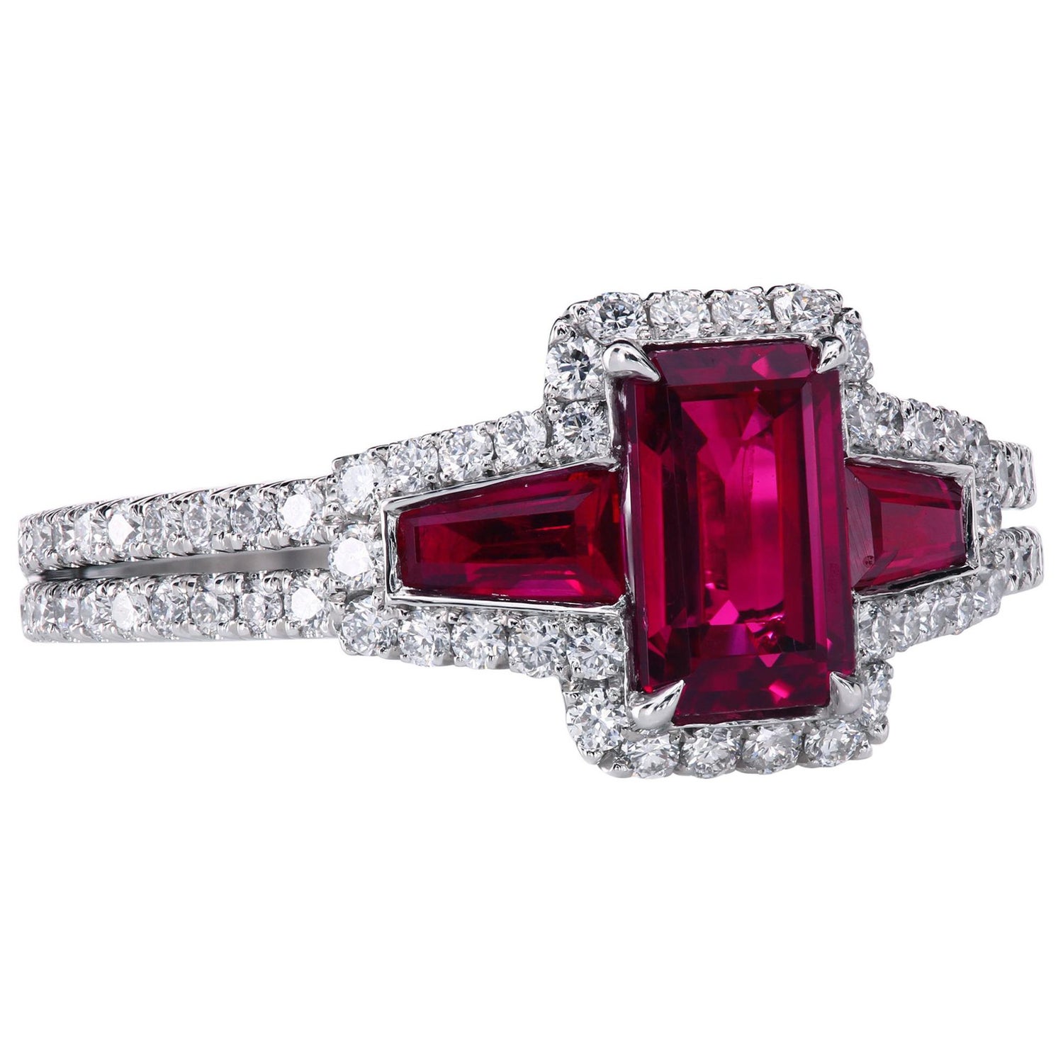 skildpadde At bidrage Ekspression AGL Certified 1.06 ct Emerald-Cut Ruby Three-Stone Platinum Ring with Micro  Pave For Sale at 1stDibs
