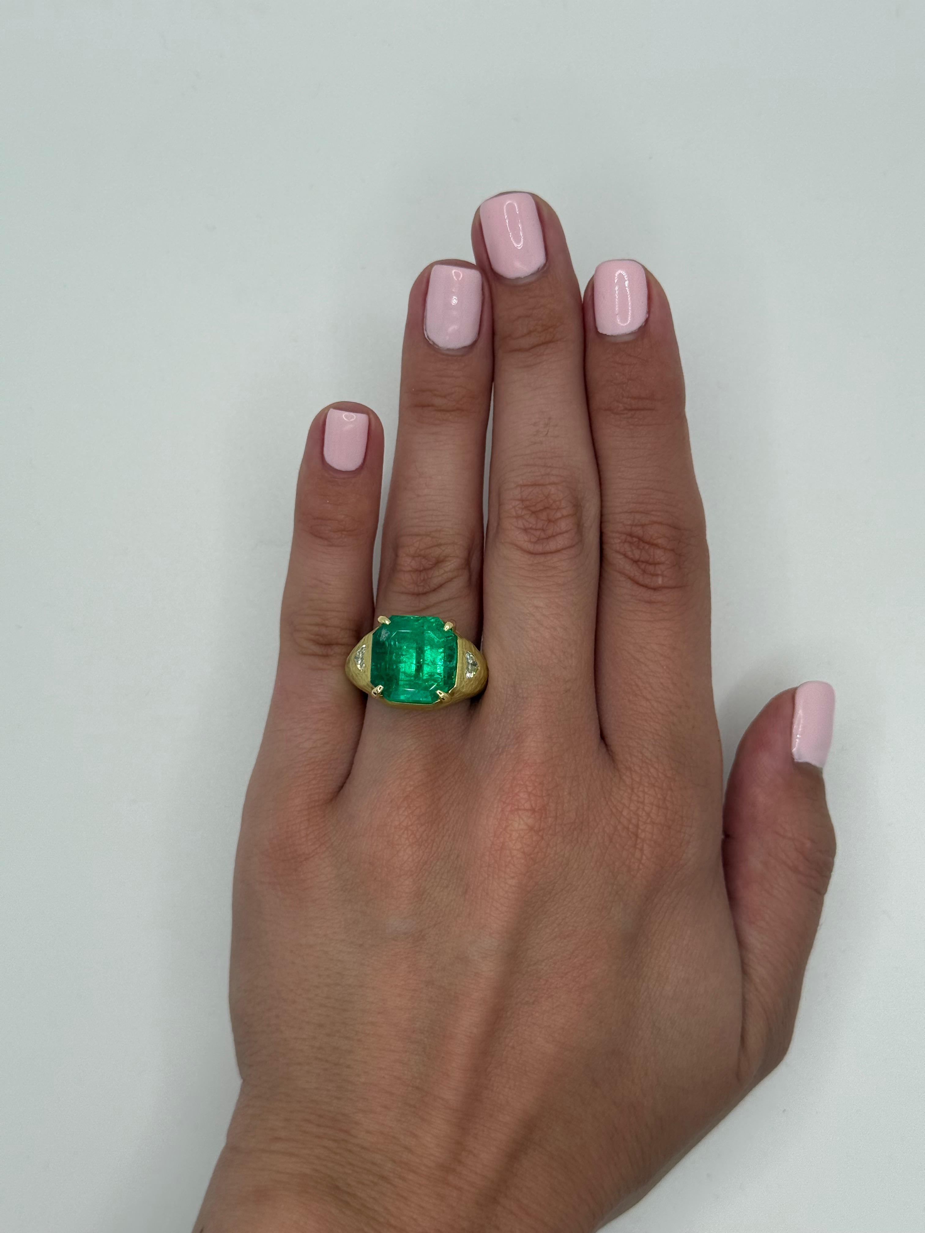 Bague en émeraude colombienne certifiée AGL de 10,68 carats et diamant en forme de cœur Neuf - En vente à Los Angeles, CA