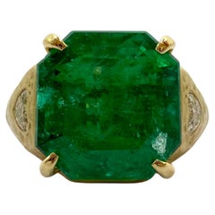 AGL Certified 10.68 Carat Colombian Emerald and heart shape diamond ring