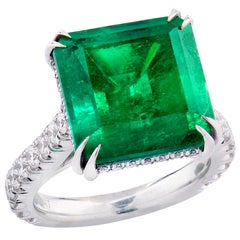 AGL Certified 10.92 Carat Colombian Emerald Ring