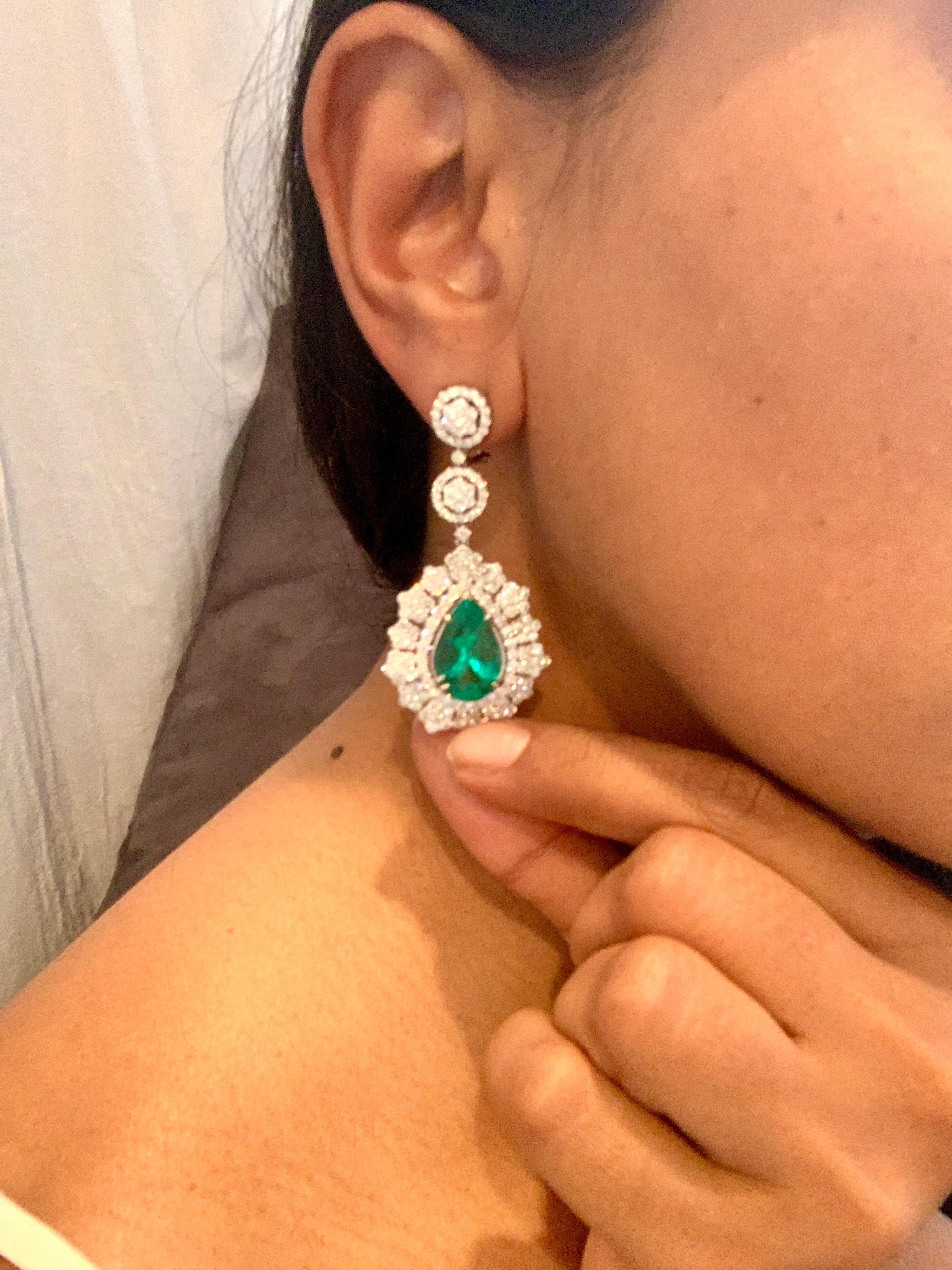 AGL Certified 11 Ct Pear/Drop Colombian Emerald 9 Ct Diamond Earrings 18K Gold 8