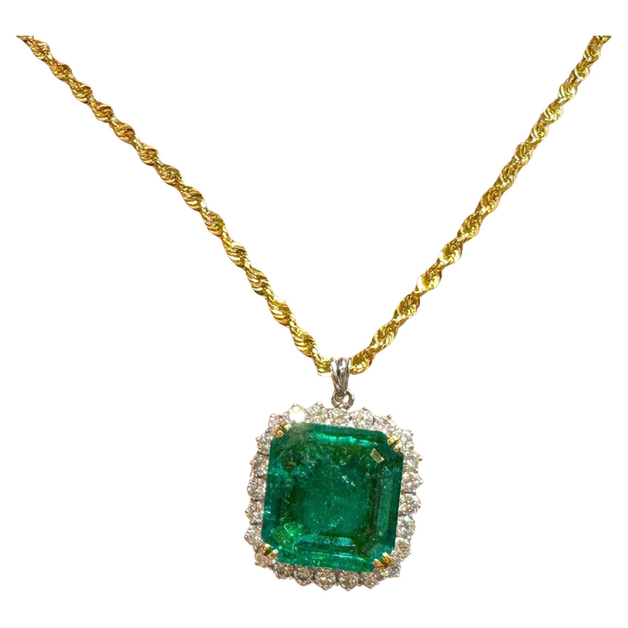 Modern GRS Certified 43 Carat  Minor Oil Emerald Pendant Necklace 18k For Sale