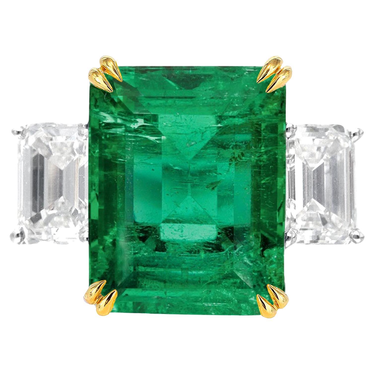 AGL Certified 13 Carat Green Emerald Cut Diamond Ring MINOR OIL For Sale