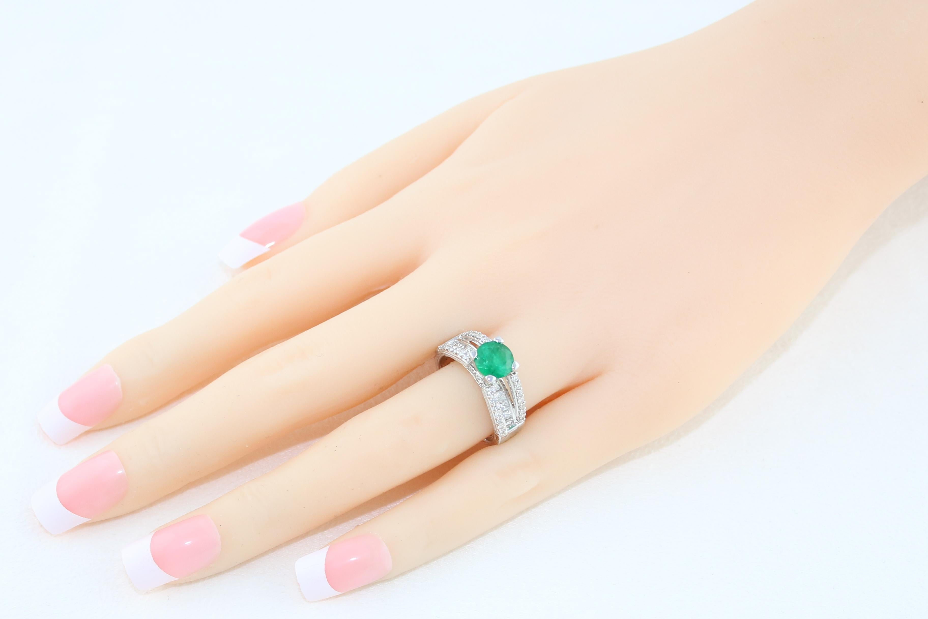 Contemporary AGL Certified 1.30 Carat Emerald Diamond Gold Milgrain Filigree Ring For Sale