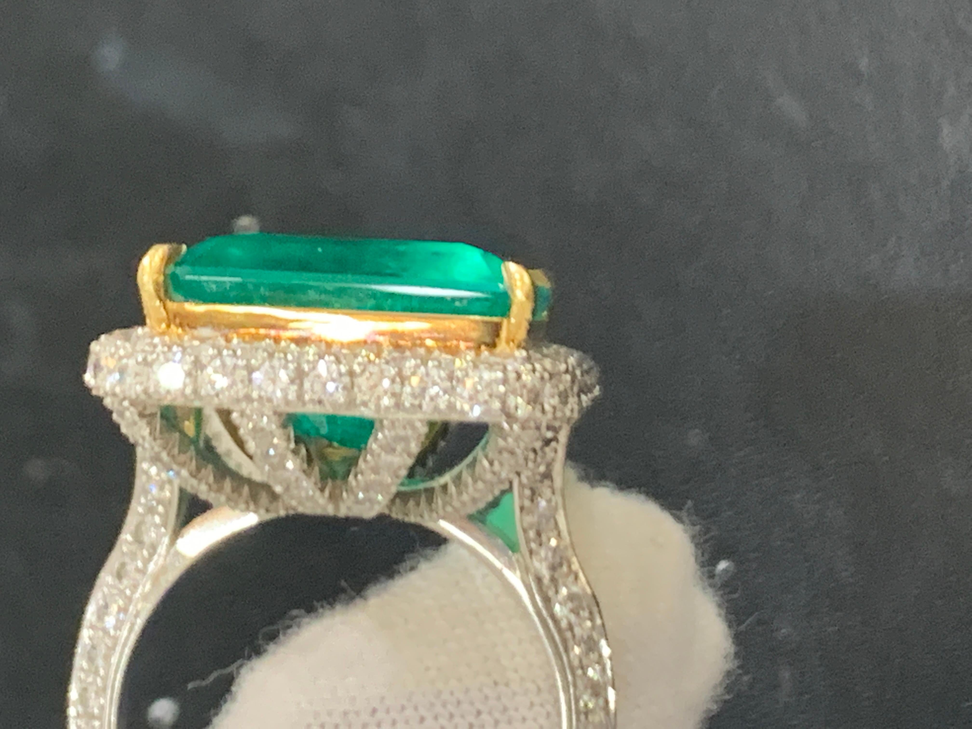 AGL Certified  13.10 Ct  Emerald Cut Colombian  Emerald  Diamond 18K Gold Ring  7
