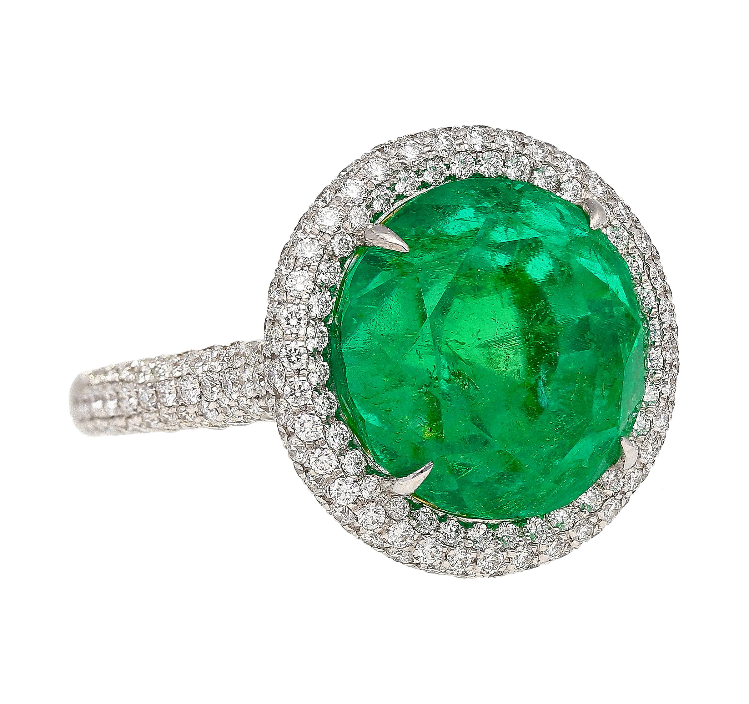 High-quality round cut emeralds are exceptionally rare due to the lower carat weight yield from the rough when compared to the traditional emerald cut. This makes sourcing and cutting these gemstones a challenge for gem cutters and sellers. 

Our