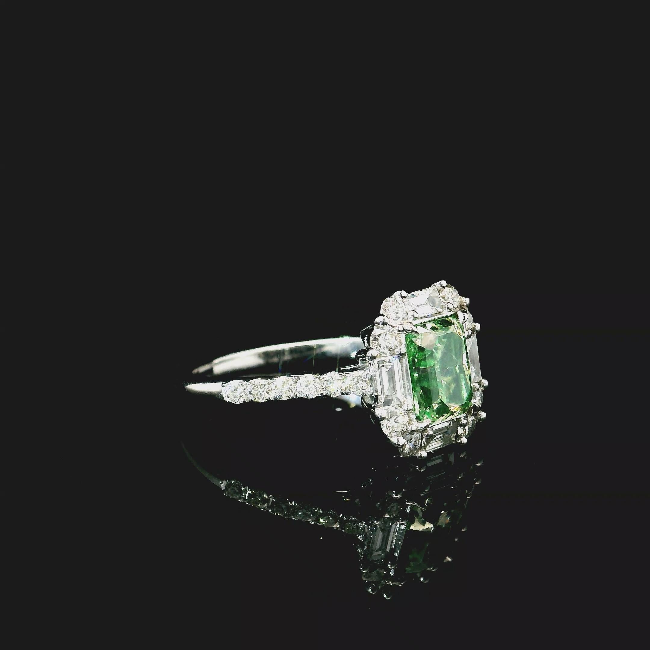 Taglio radiant Anello con diamante certificato AGL da 1,51 carati Fancy Intense Green SI1 Clarity in vendita