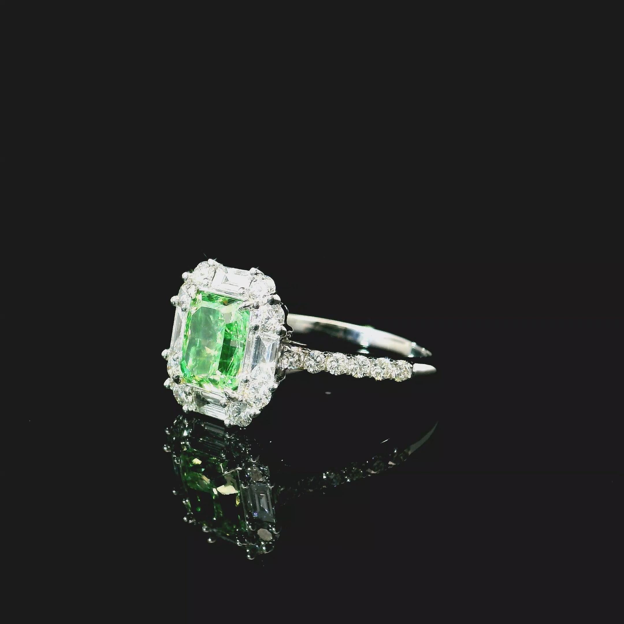 Anello con diamante certificato AGL da 1,51 carati Fancy Intense Green SI1 Clarity In condizioni Nuovo in vendita a บางรัก, TH
