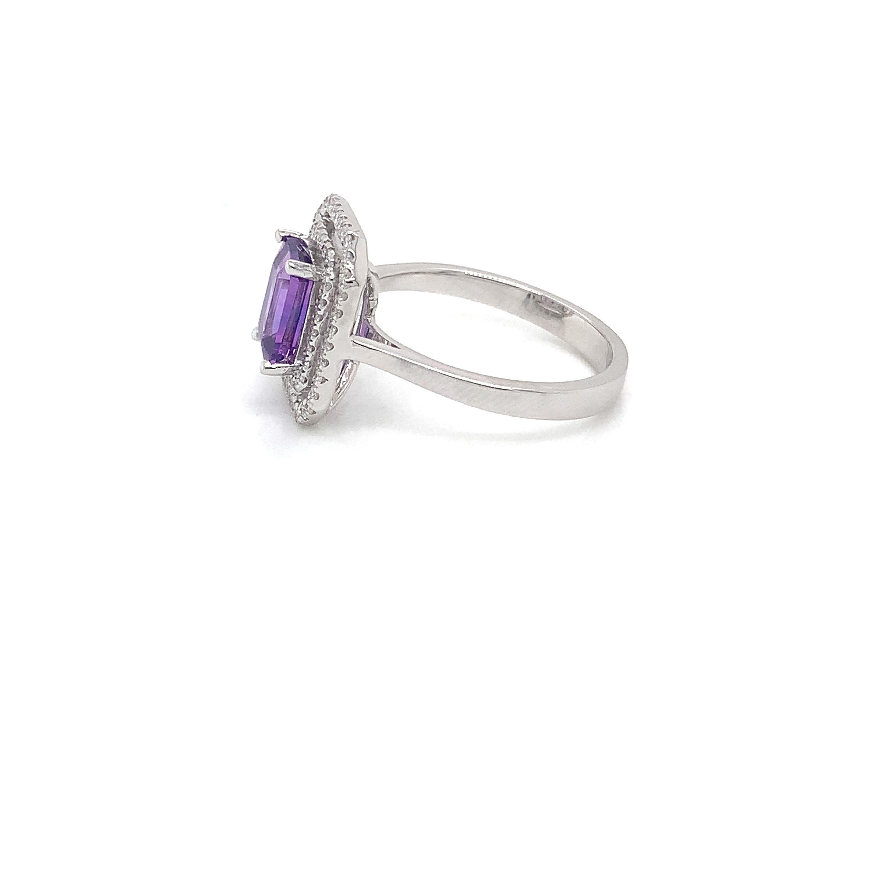 Taille émeraude Bague en diamants et saphir violet certifié AGL de 1,61 carat, sans chaleur en vente