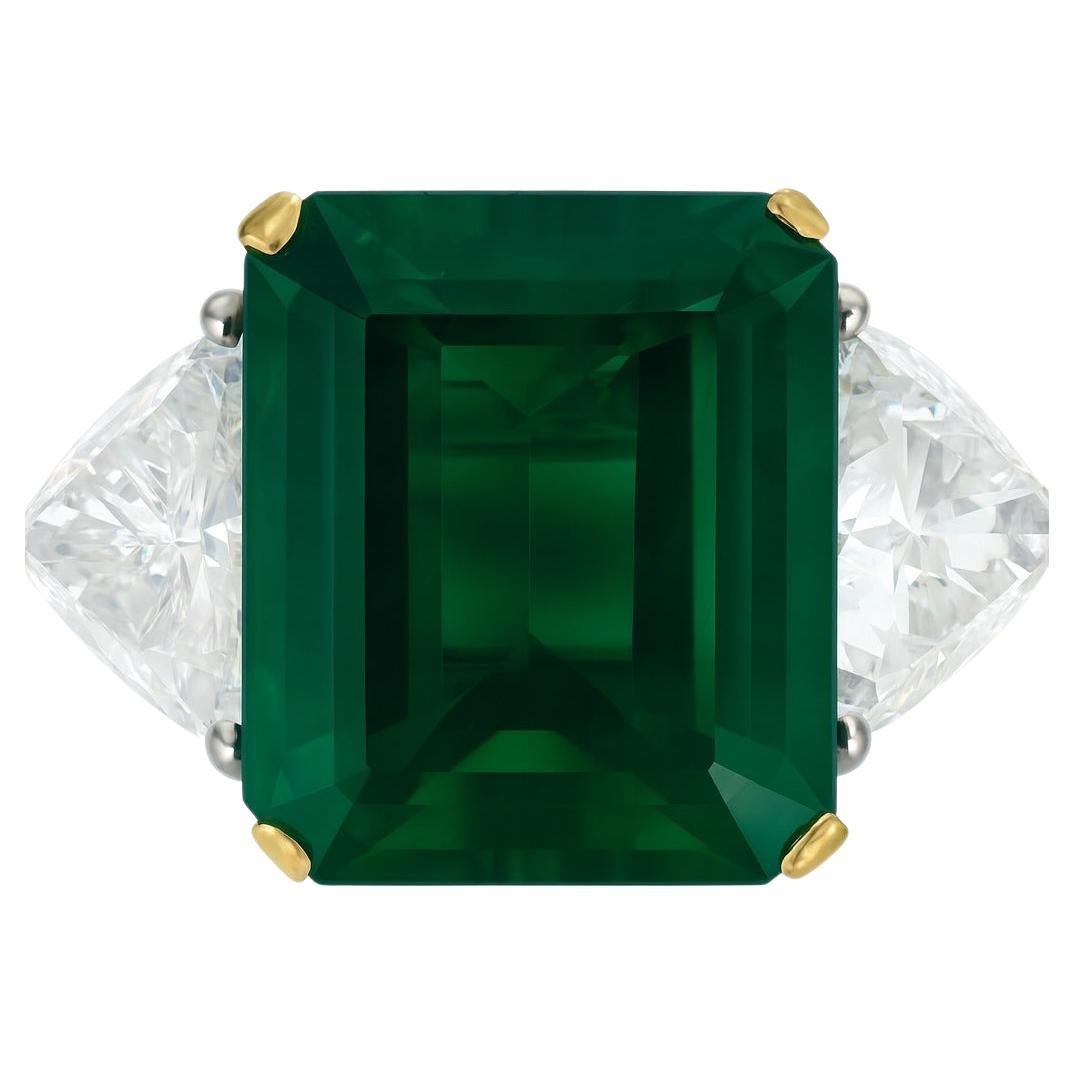 Esmeralda zambiana de 16,55 quilates certificada por AGL Trillón de diamantes laterales Oro amarillo de 18 quilates en venta