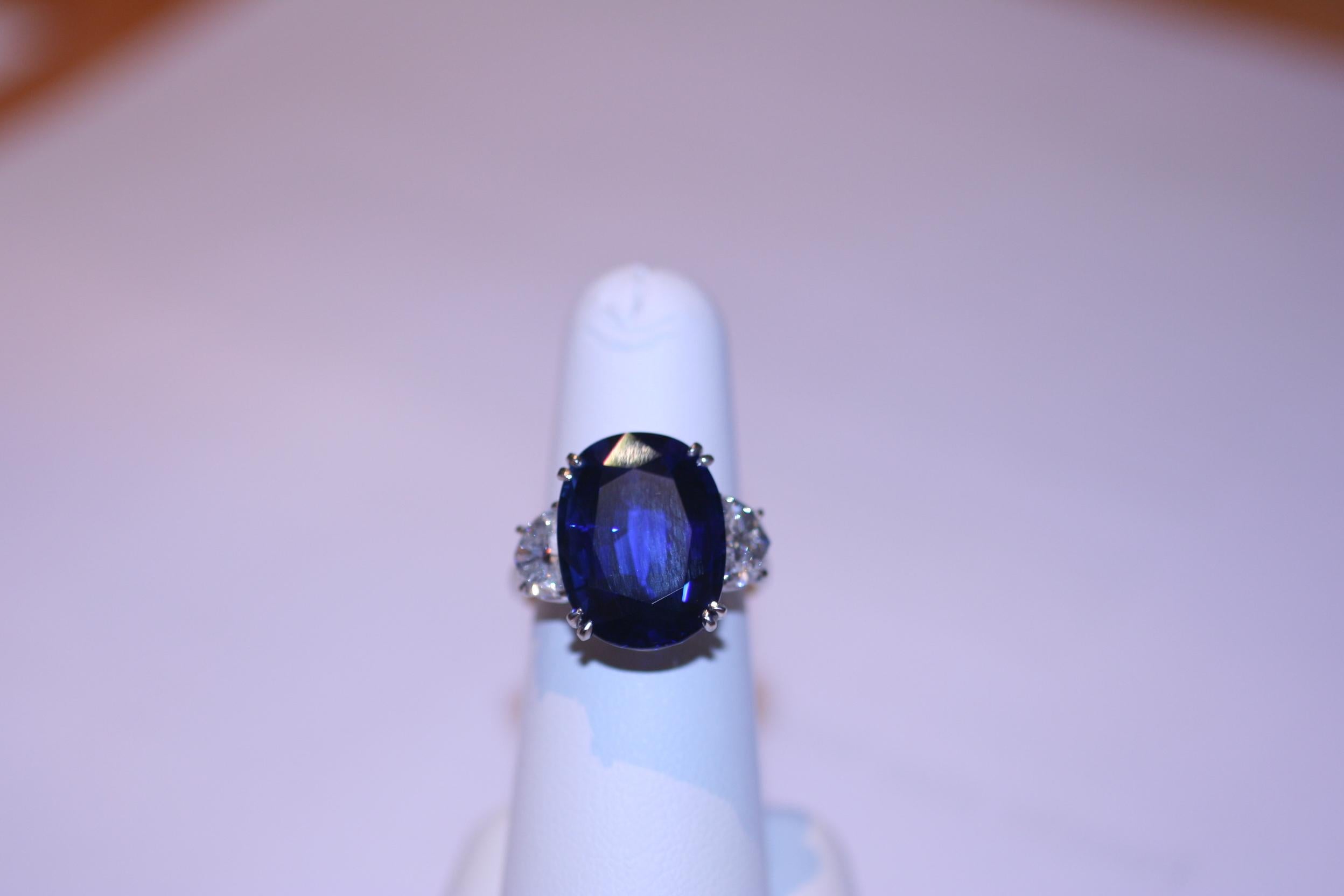 AGL Certified 16.99 Carat Blue Sapphire Ring 4