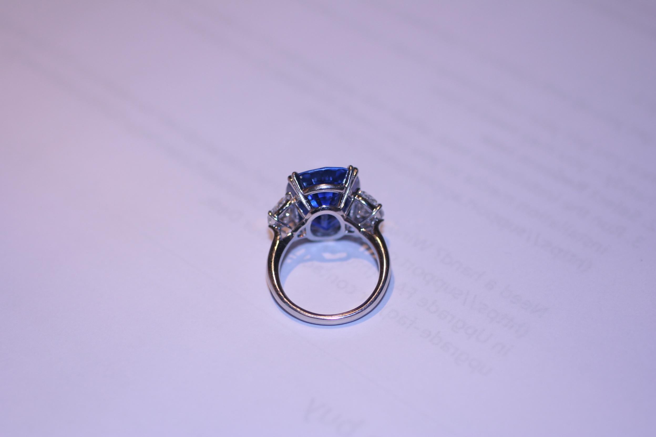 Oval Cut AGL Certified 16.99 Carat Blue Sapphire Ring