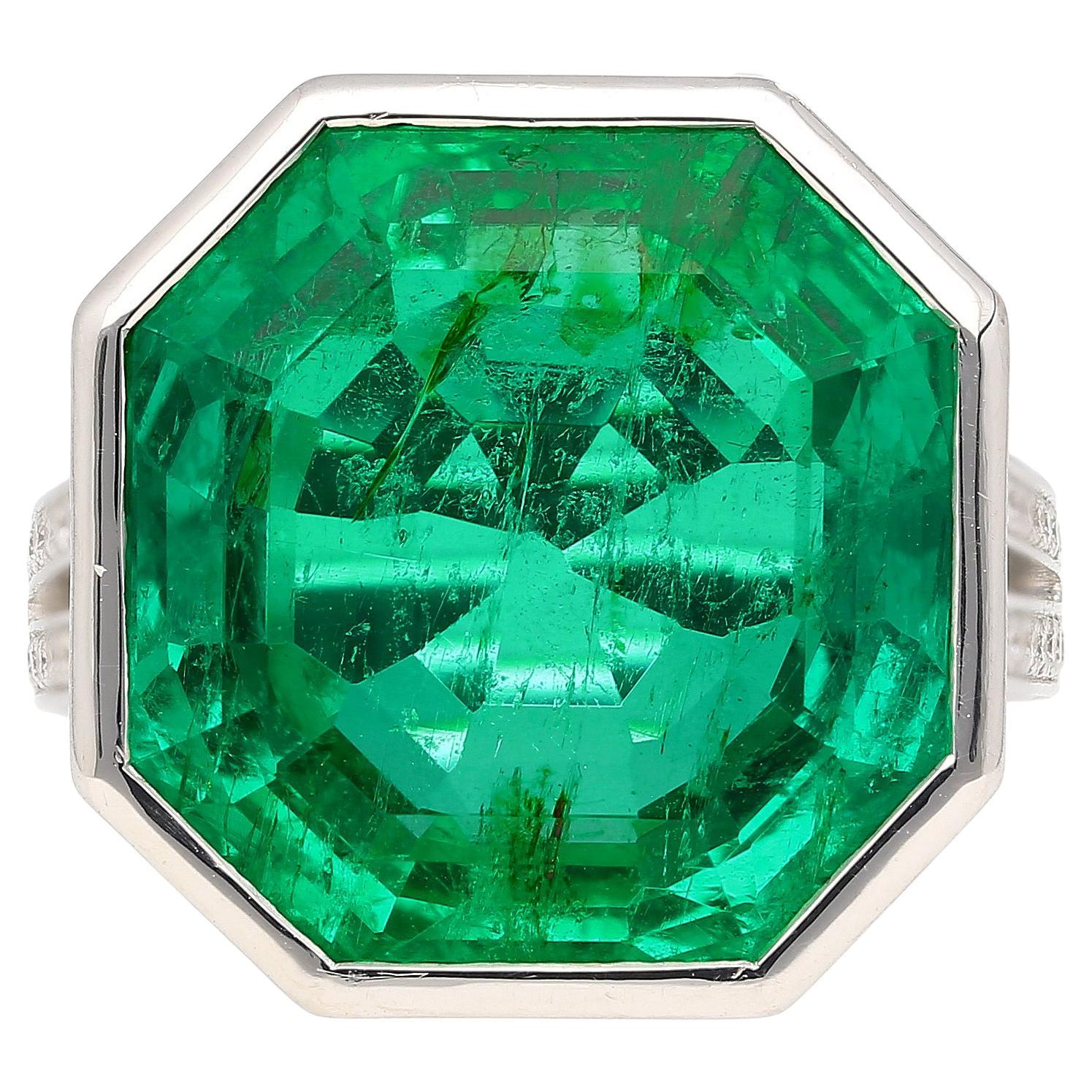 AGL Certified 17 Carat Octagonal Cut Minor Oil Colombian Emerald Bezel Set Ring For Sale