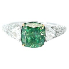 AGL Certified 1.71 Carat Fancy Green VS Clarity Diamond Ring