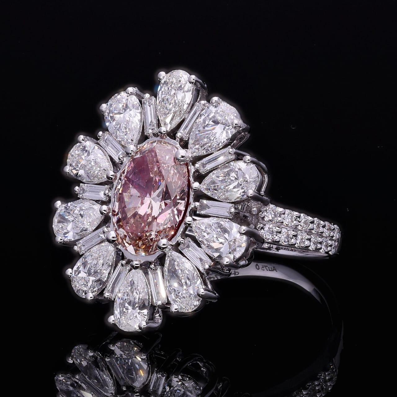 Oval Cut AGL Certified 1.73 Carat Fancy Pink VS Clarity Diamond Ring For Sale
