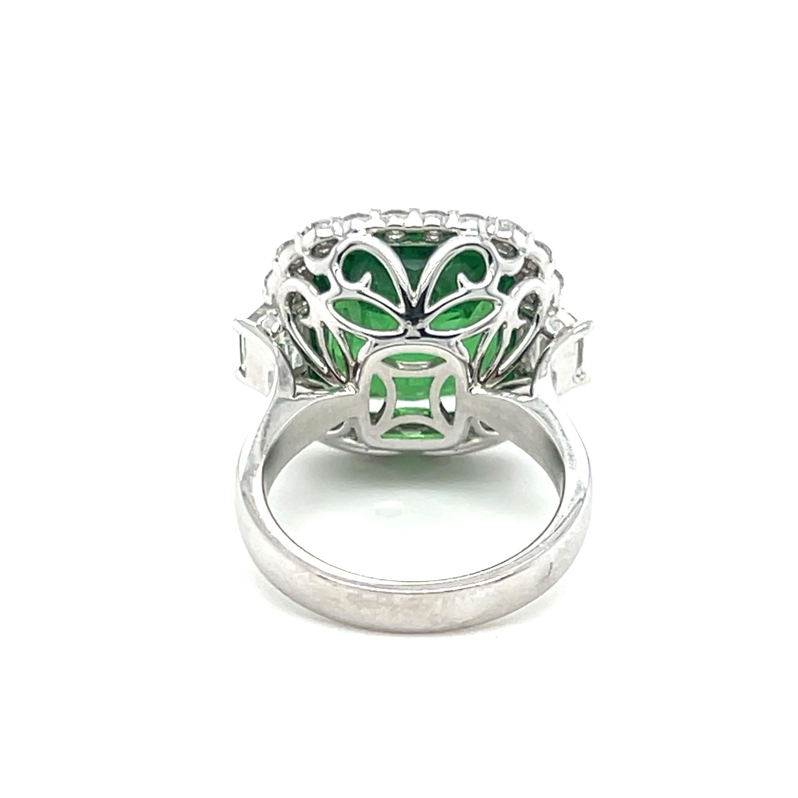 AGL Certified 17.96 Carat Cushion Cut Tsavorite Green Garnet Diamond Ring For Sale 7