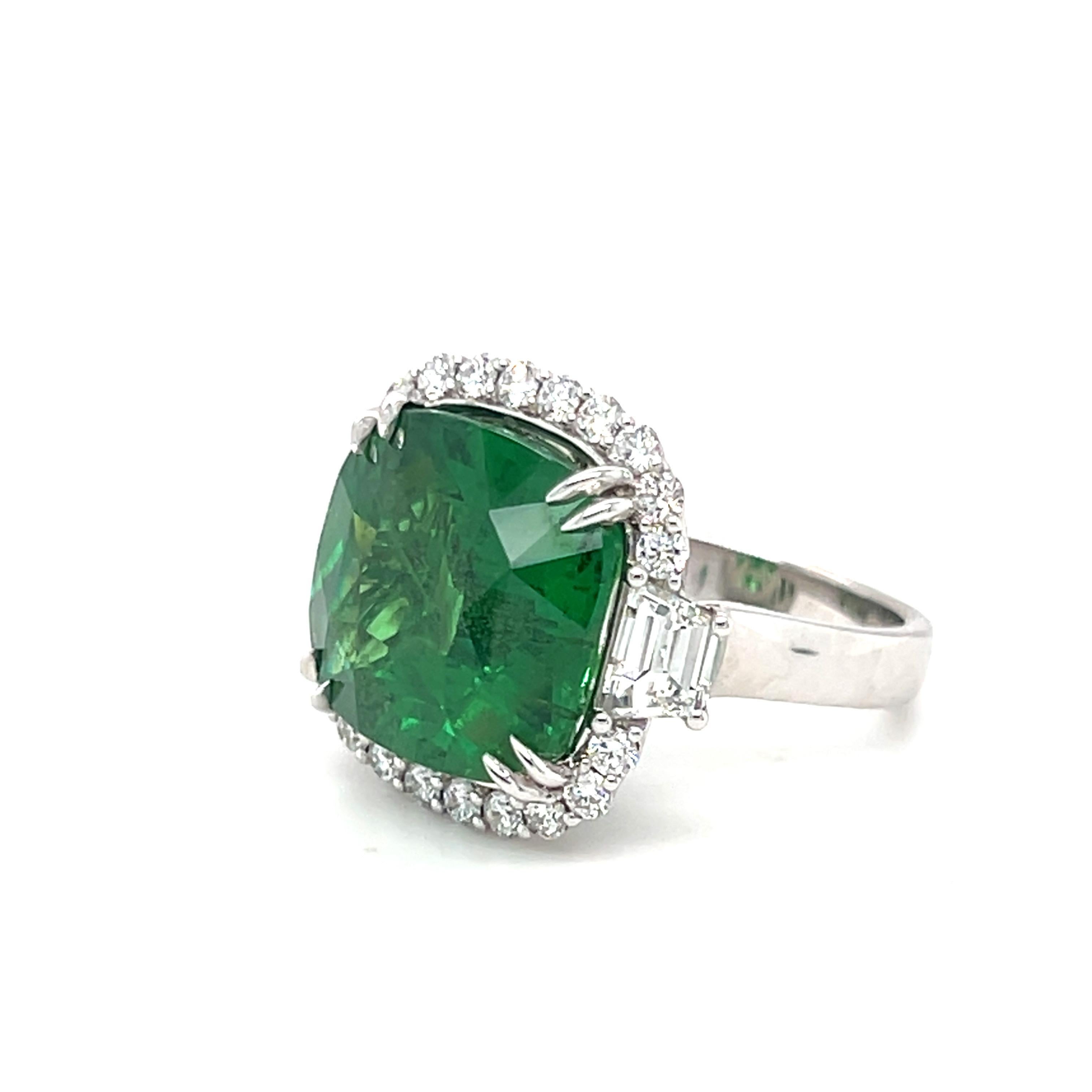 AGL Certified 17.96 Carat Cushion Cut Tsavorite Green Garnet Diamond Ring For Sale 1