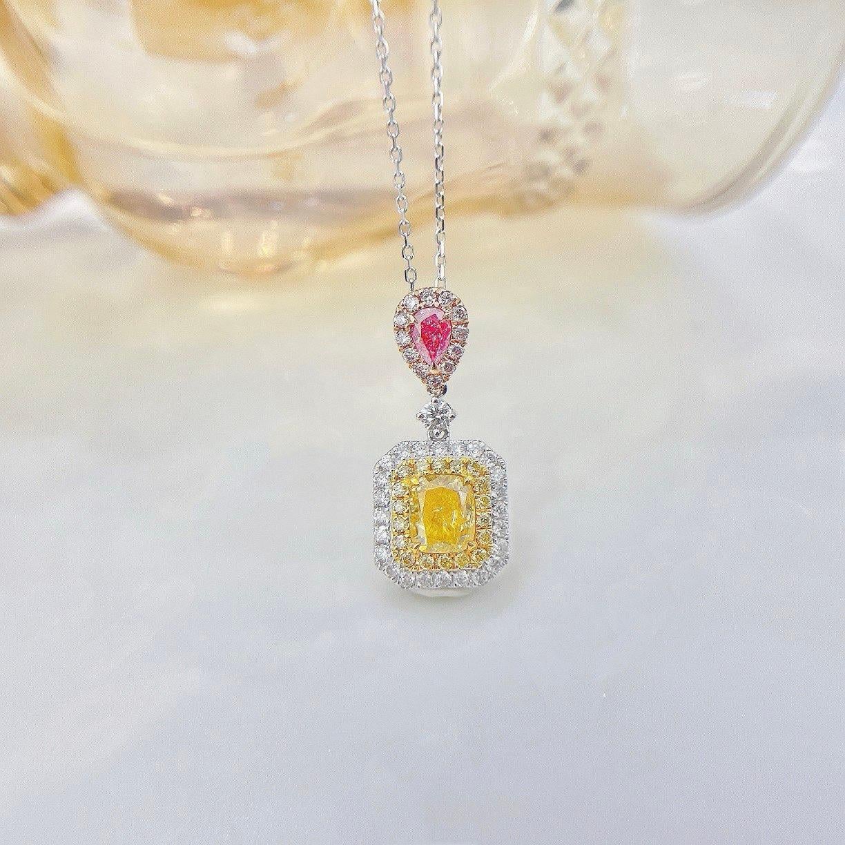 Women's or Men's AGL Certified 18K Gold Fancy Yellow Diamond & Pink Diamond Pendant Necklace For Sale