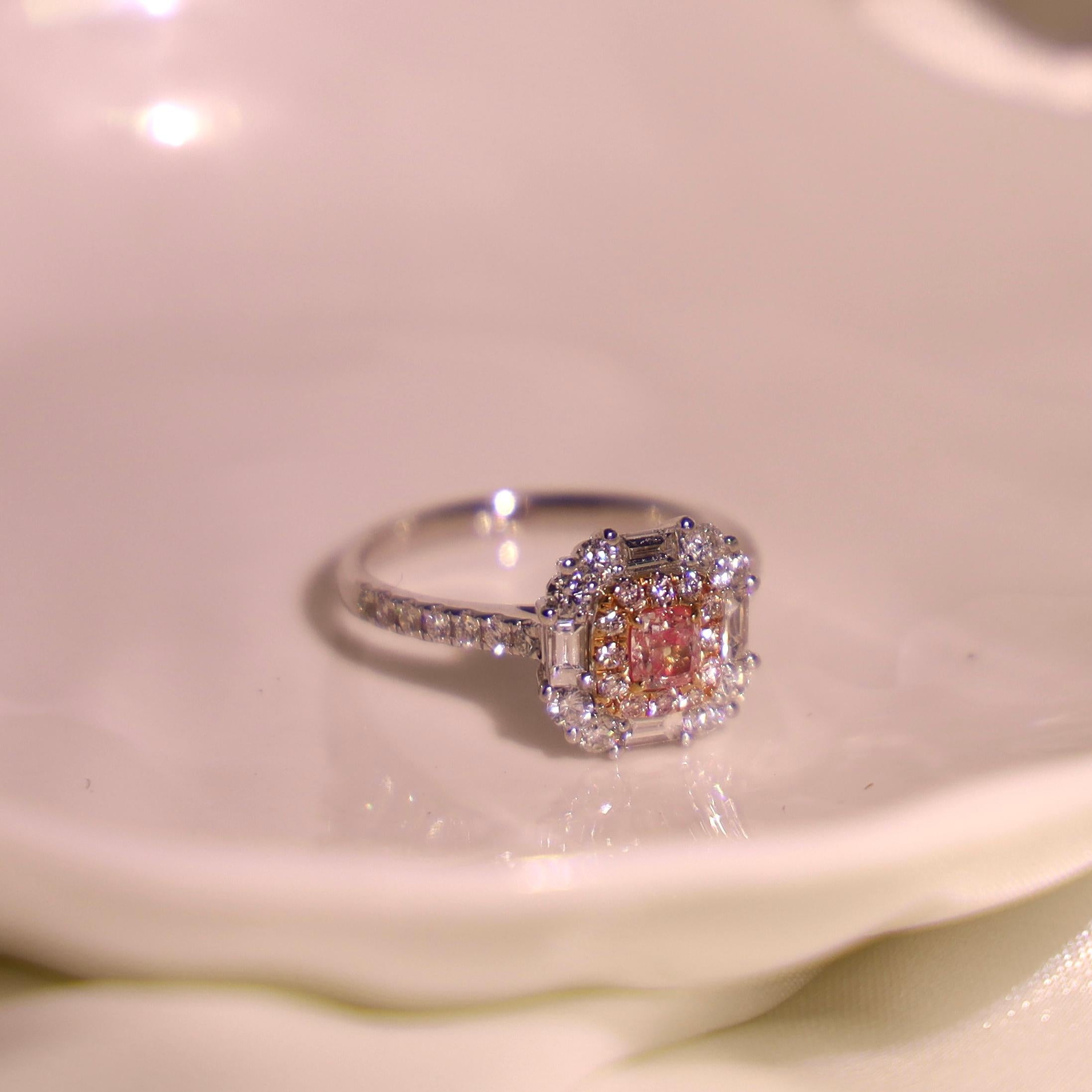 Modern AGL Certified 18K White Gold 0.32 CT Fancy Pink Diamond Ring For Sale
