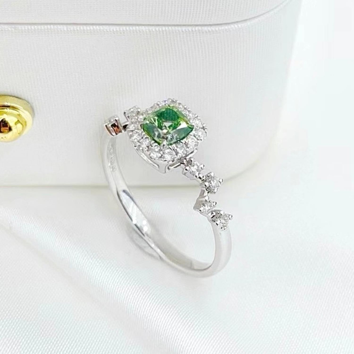 Cushion Cut AGL Certified 18K White Gold Fancy Green Cushion-Cut Diamond Engagement Ring For Sale