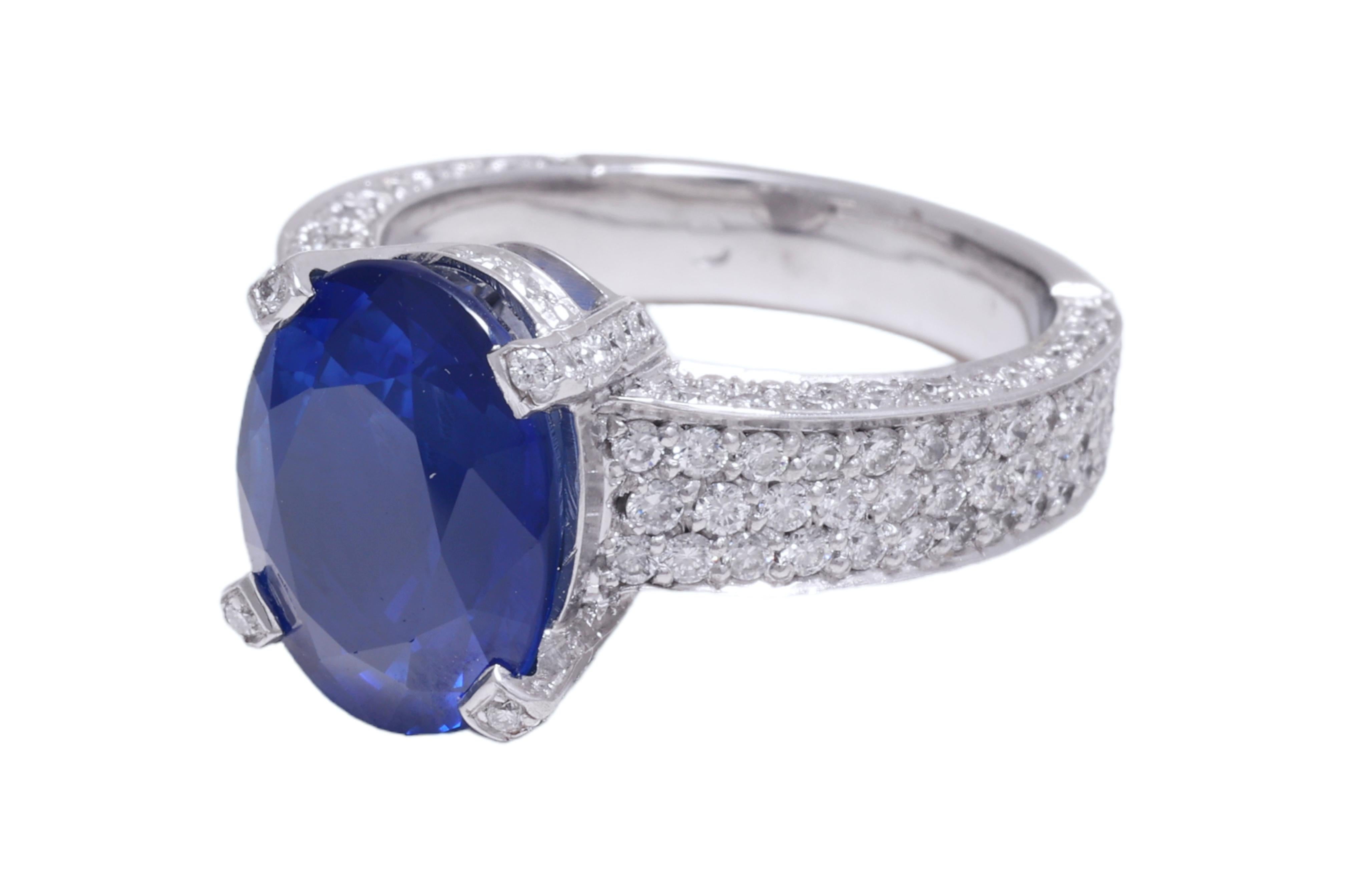 Beautiful 18 kt. White Gold Ring with 6.32 ct. Ceylon Sapphire & 1.62 ct. Diamonds

Sapphire: Amazing Blue Color, Natural corundum blue, oval mixed cut Ceylon Sapphire 6.32 ct. comes with AGL Certificate

Diamonds: brilliant cut diamonds together
