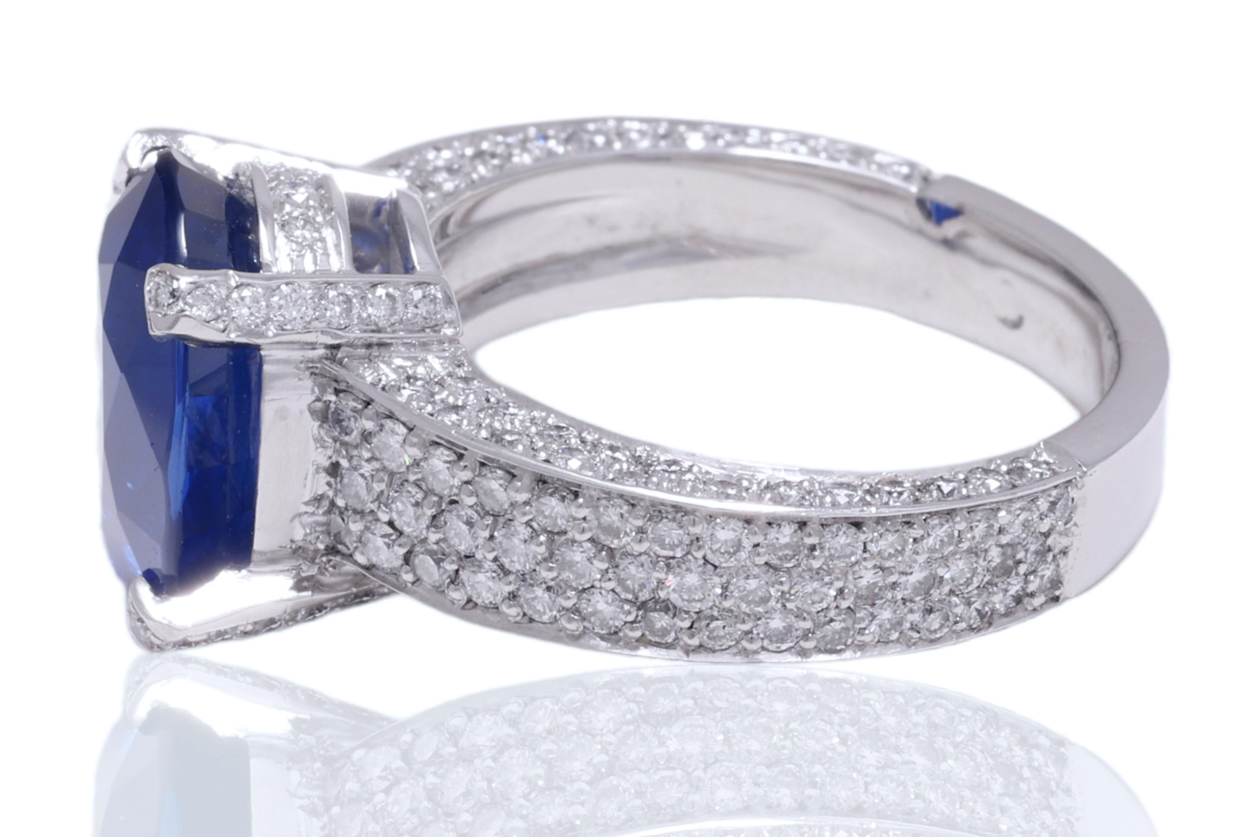 Artisan  AGL Certified 18kt. White Gold Ring 6.32 ct. Ceylon Sapphire &1.62 ct. Diamonds For Sale