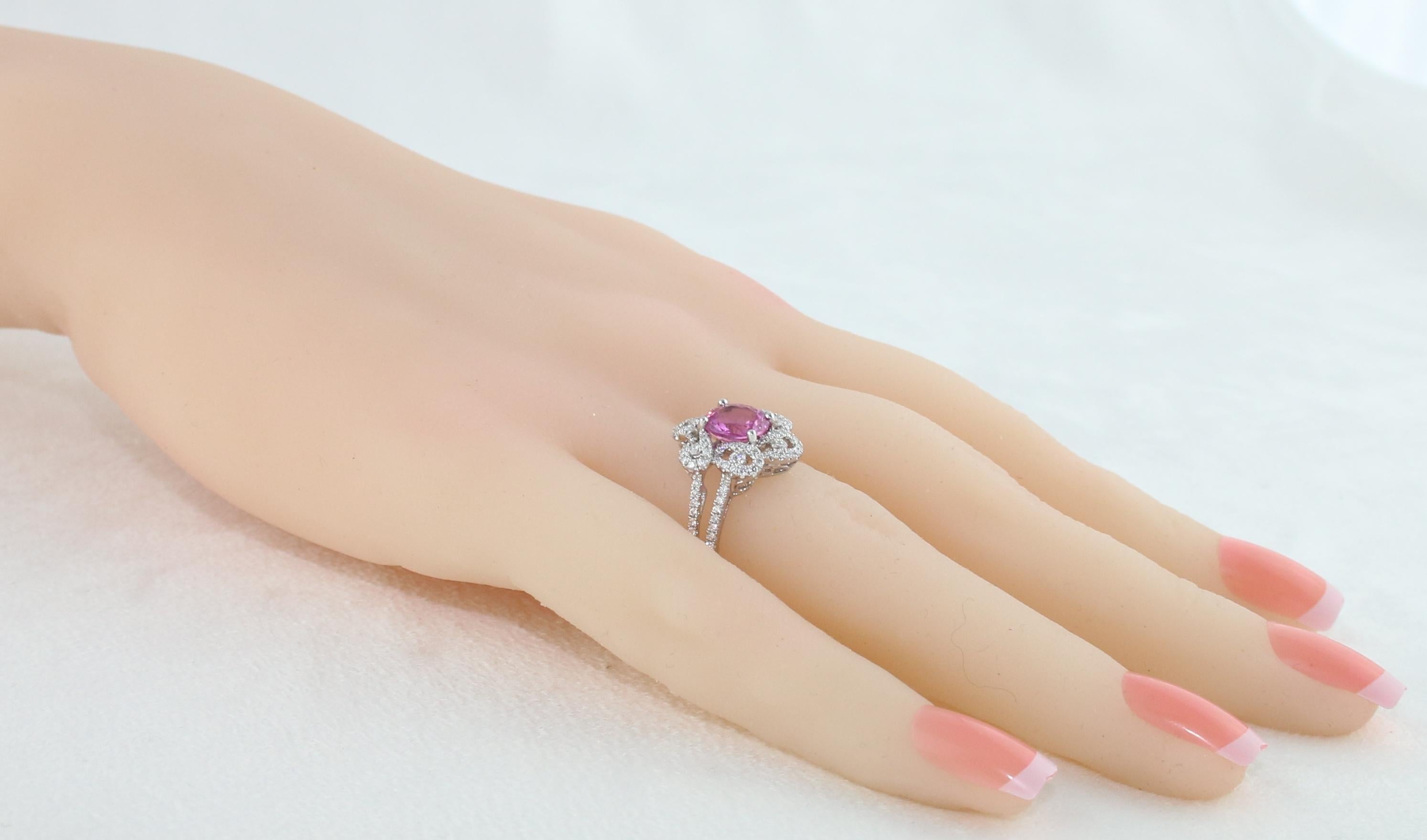 Goldring, AGL-zertifizierter 1,90 Karat rosa Saphir im Kissenschliff mit Diamant im Angebot 2