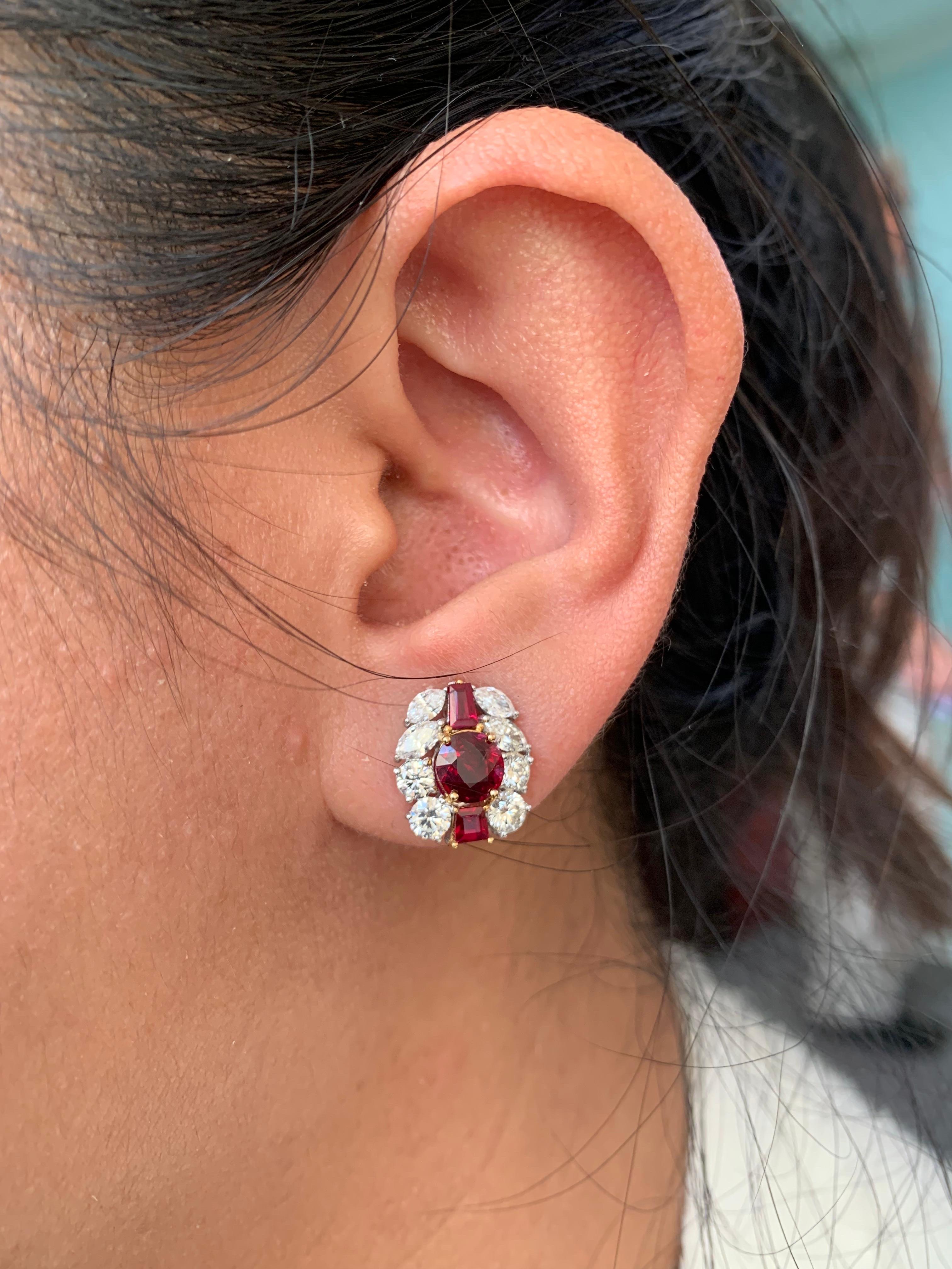 AGL zertifizierte 1,96 Karat Burma Rubin und Diamant Ohrringe in 18 Karat Weißgold im Zustand „Neu“ im Angebot in Bangkok, TH