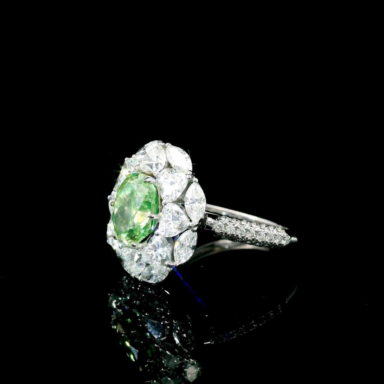 AGL Certified 2.00 Carat Fancy Green VS Clarity Diamond Ring For Sale 2