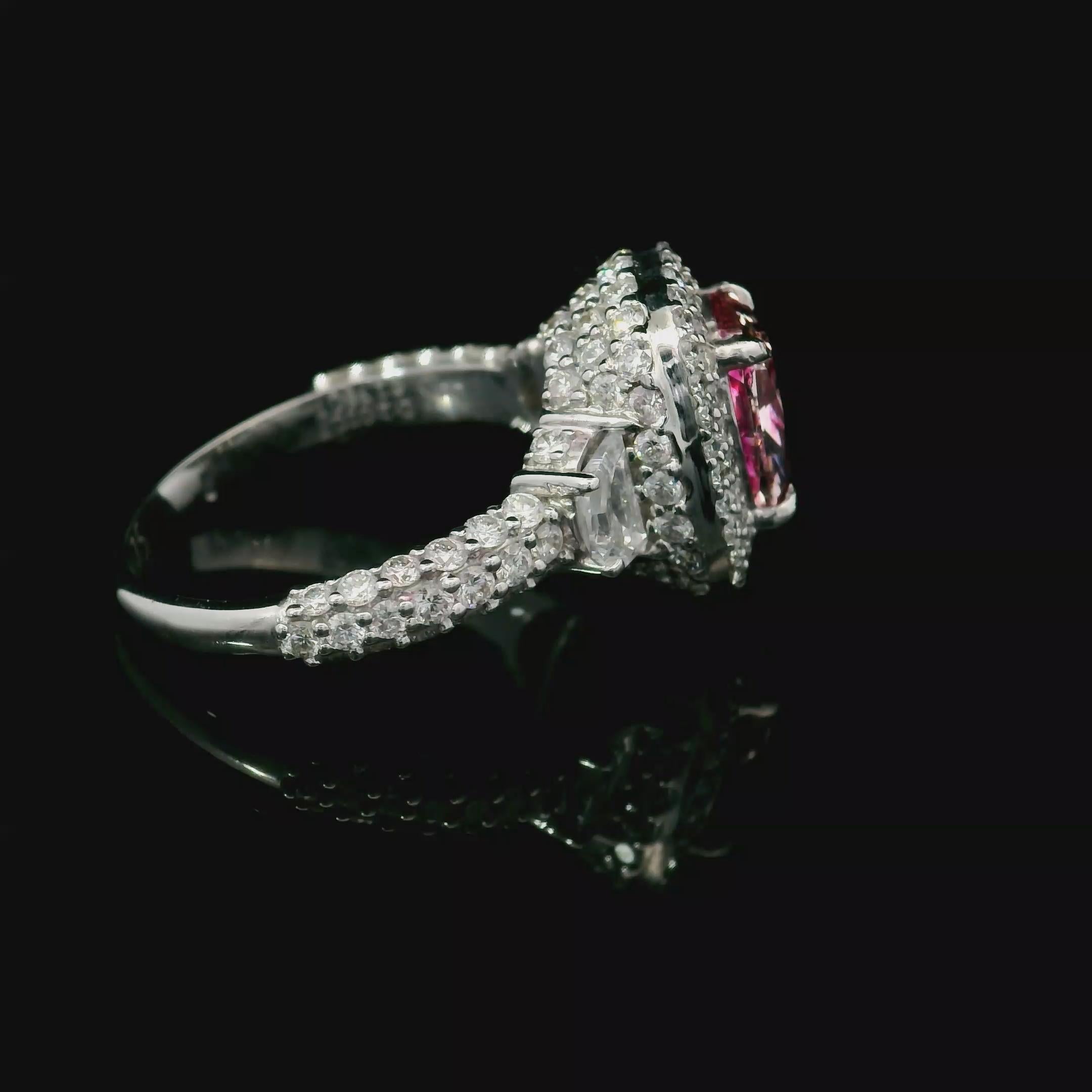 Anillo de diamantes con certificado AGL de 2,01 quilates de color rosa fantasía con claridad SI1 SI1 Corte cojín en venta