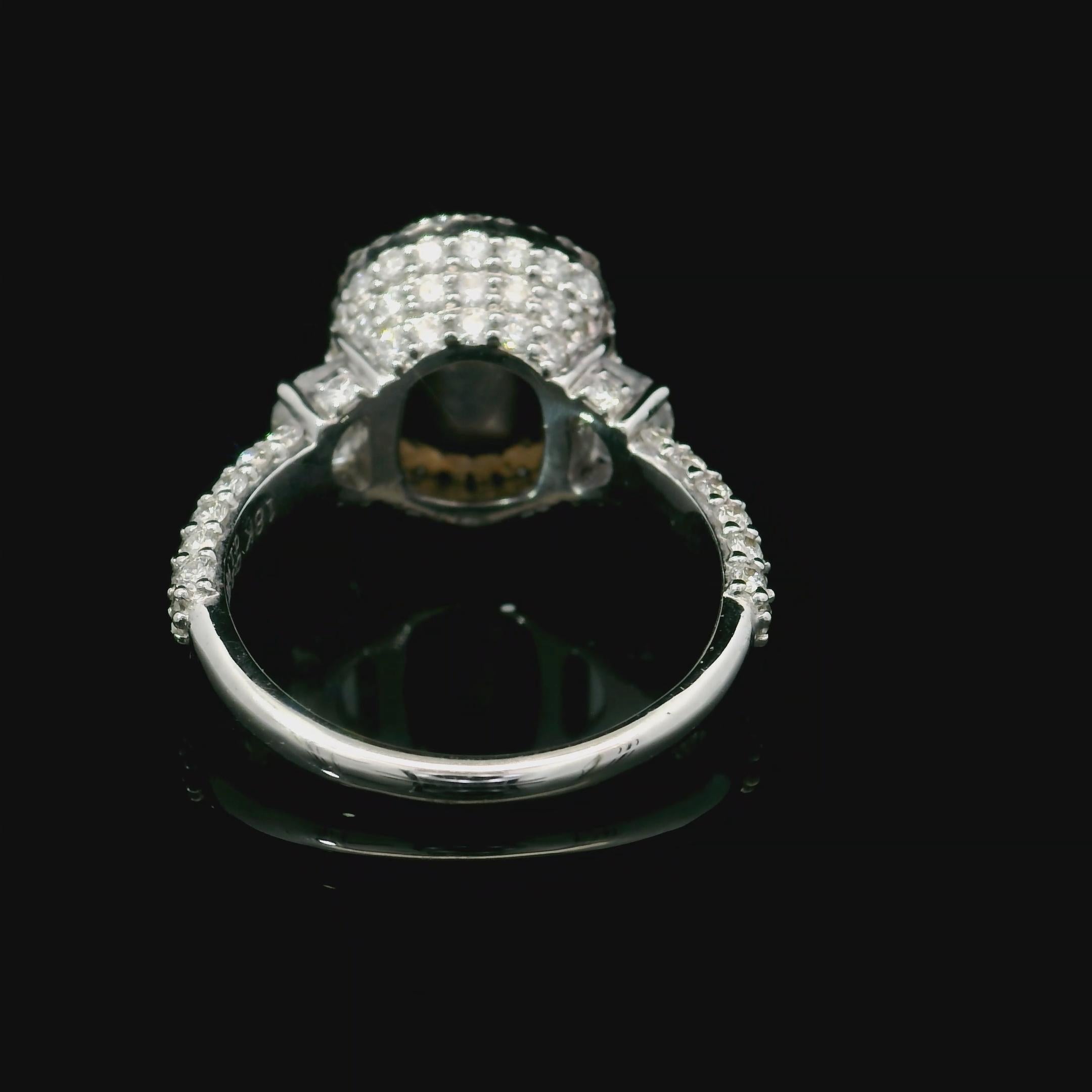 Anillo de diamantes con certificado AGL de 2,01 quilates de color rosa fantasía con claridad SI1 SI1 en Nuevo estado para la venta en บางรัก, TH