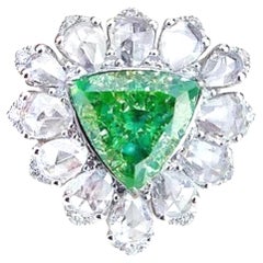 AGL-zertifizierter 2,02 CT VS Reinheit Fancy Grüner Diamant-Cocktailring