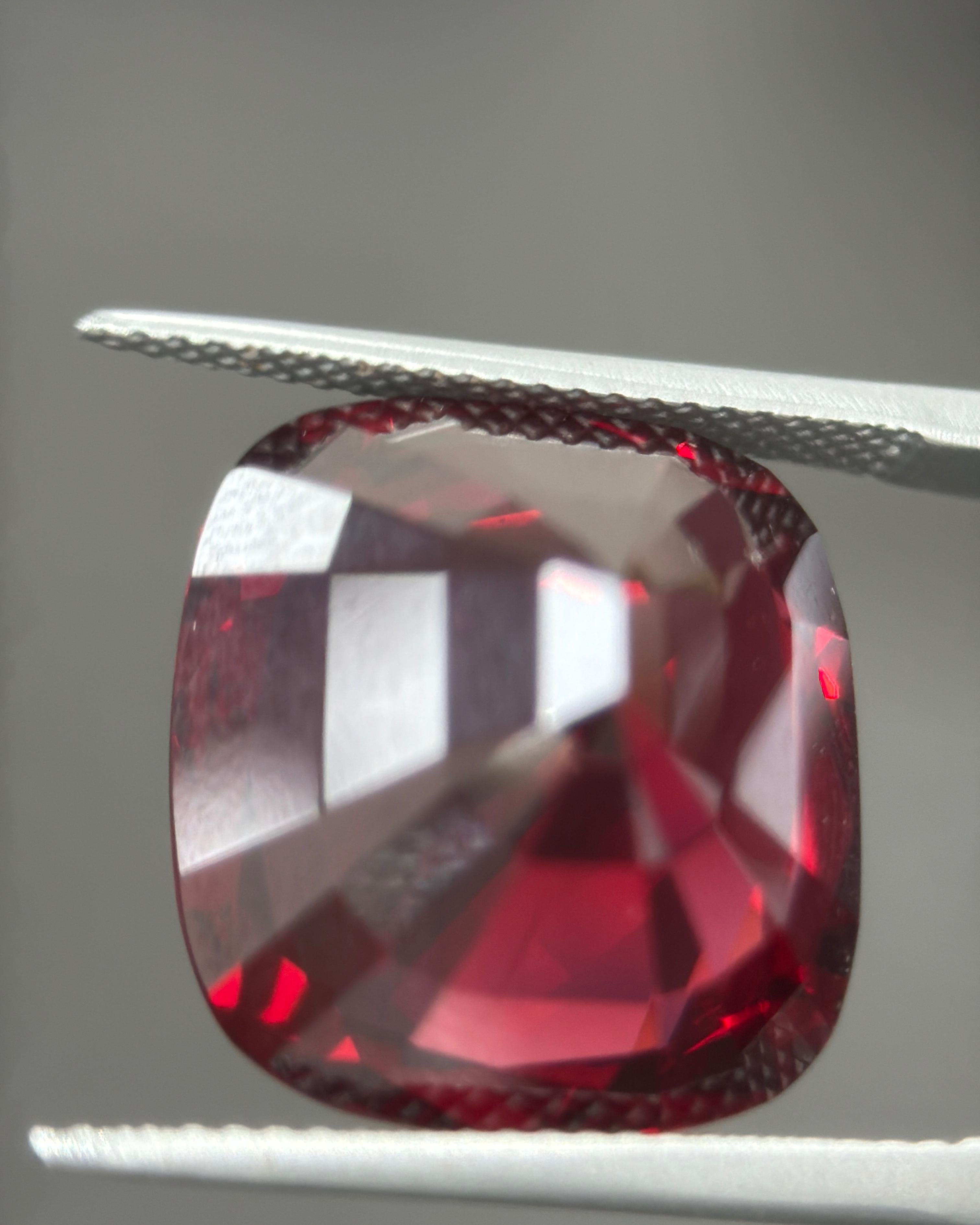 AGL-zertifizierter 20,59 Karat Burma No Heat Vivid Red Spinel im Angebot 2