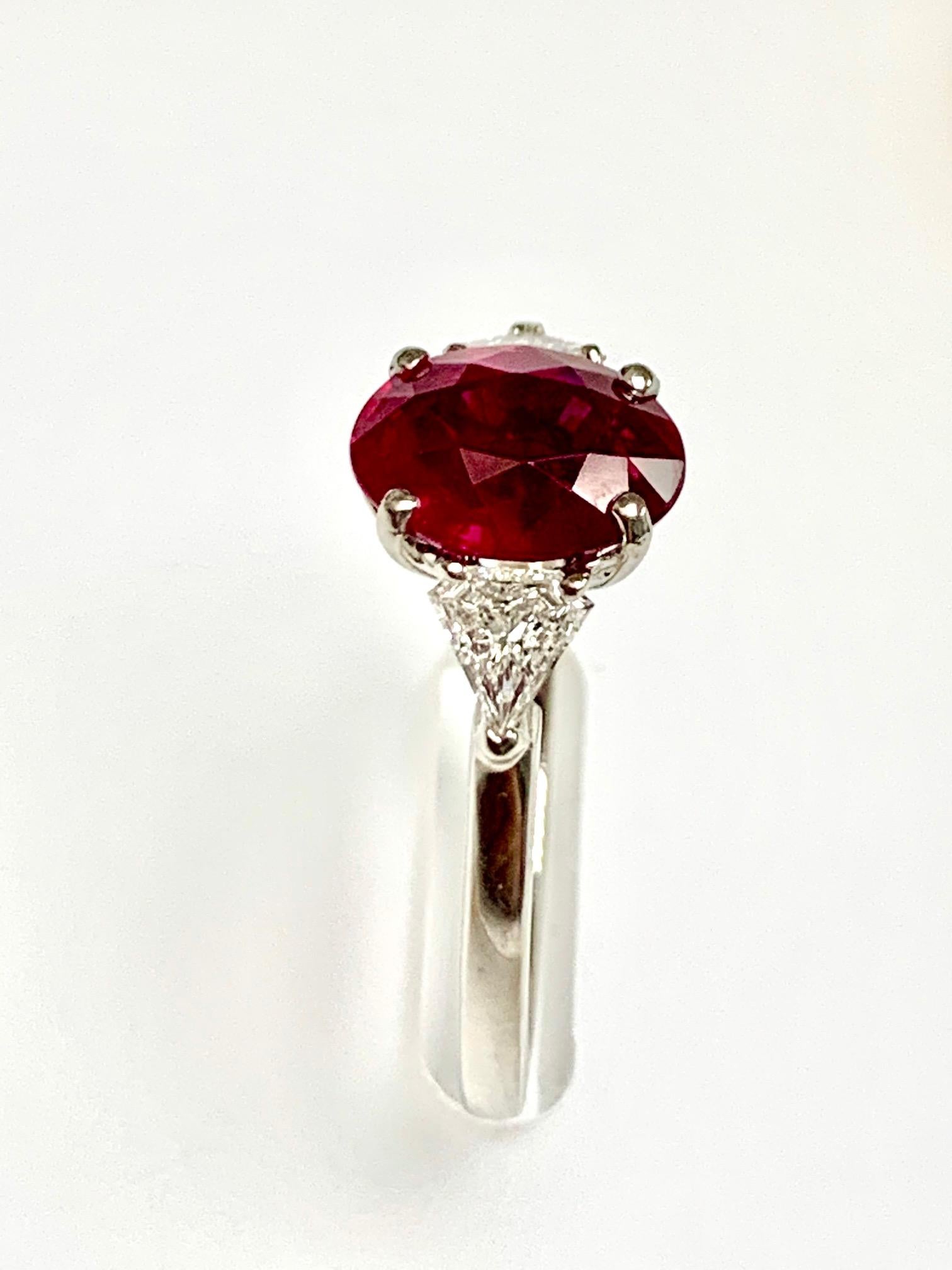 Modern AGL Certified 2.34 Carat Burma Ruby Diamond Three-Stone Ring For Sale