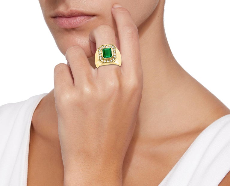  AGL Certified 2.75 Carat  Emerald Cut Colombian Emerald  Diamond 18 K Men Ring  For Sale 2