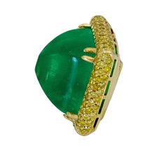 AGL Certified 30.07 Carat Sugarloaf Emerald and Yellow Diamond Pendant