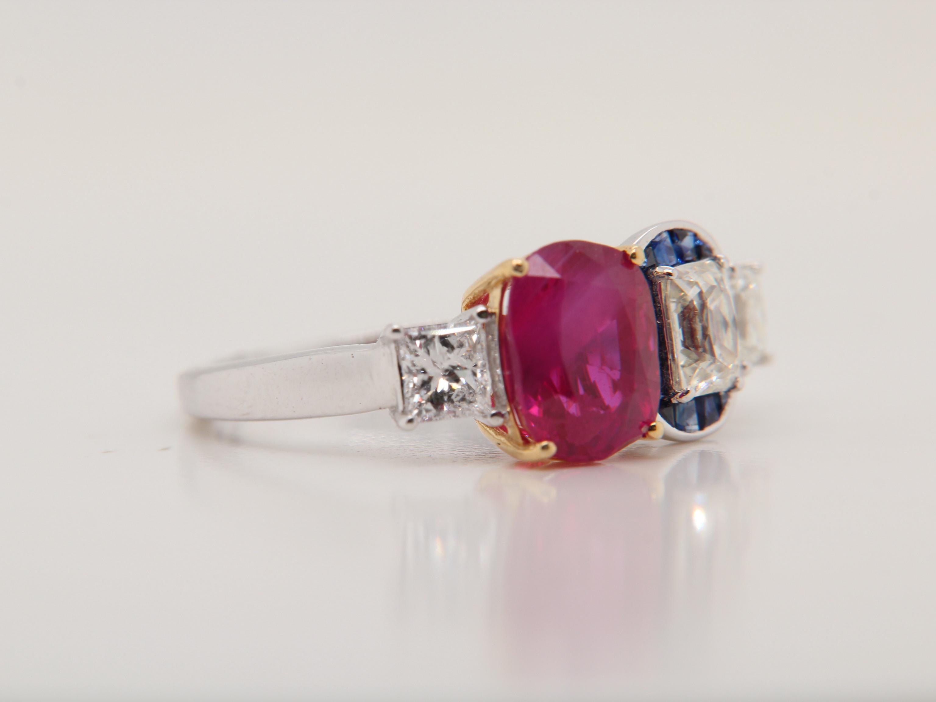AGL Certified 3.03 Carat Burmese Ruby, Diamond and Blue Sapphire Ring In New Condition For Sale In Bangkok, TH