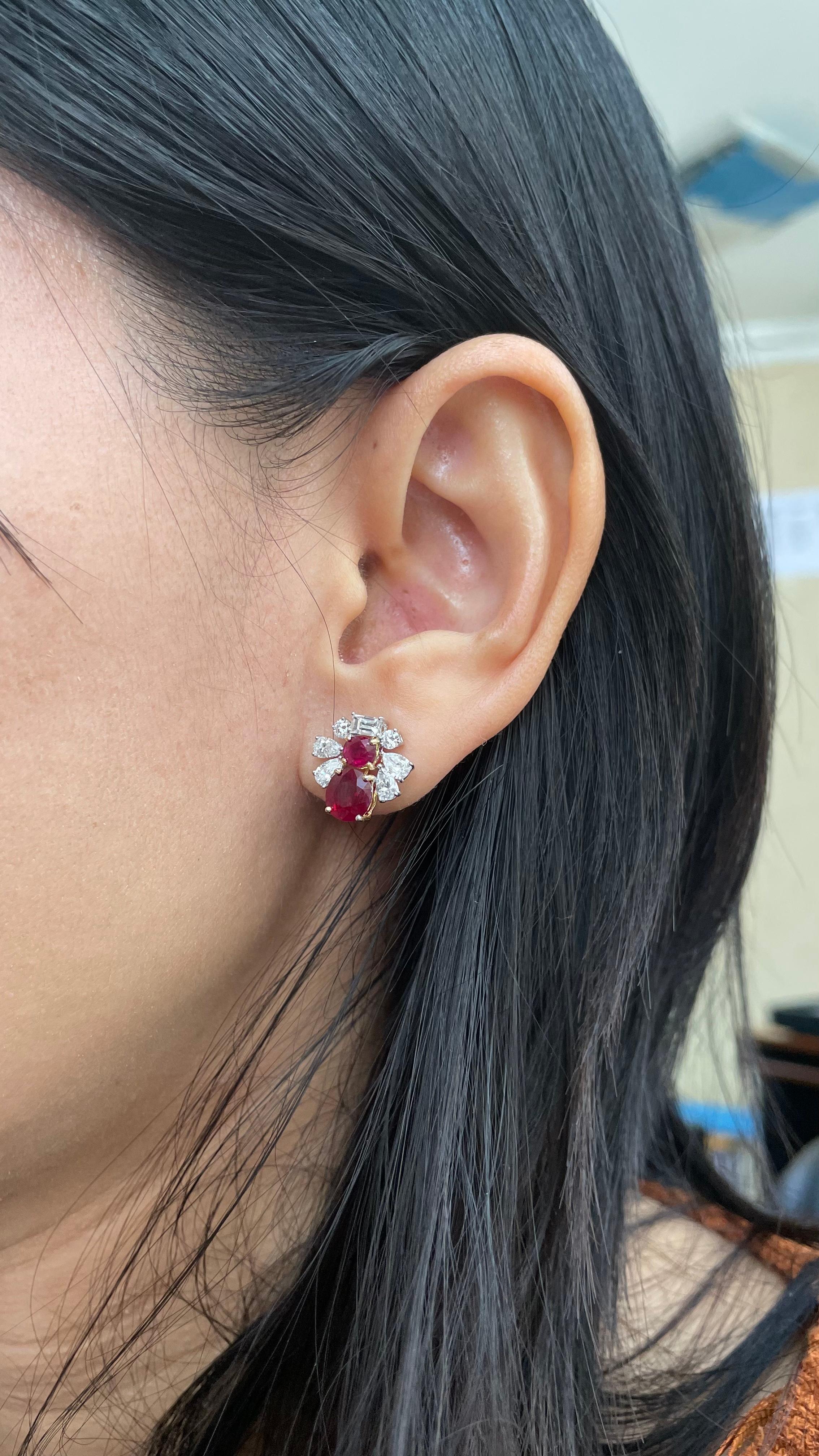 AGL Certified 3.17 carat Burma Pigeon Blood No Heat Ruby and Diamond Earrings In New Condition For Sale In Bangkok, TH