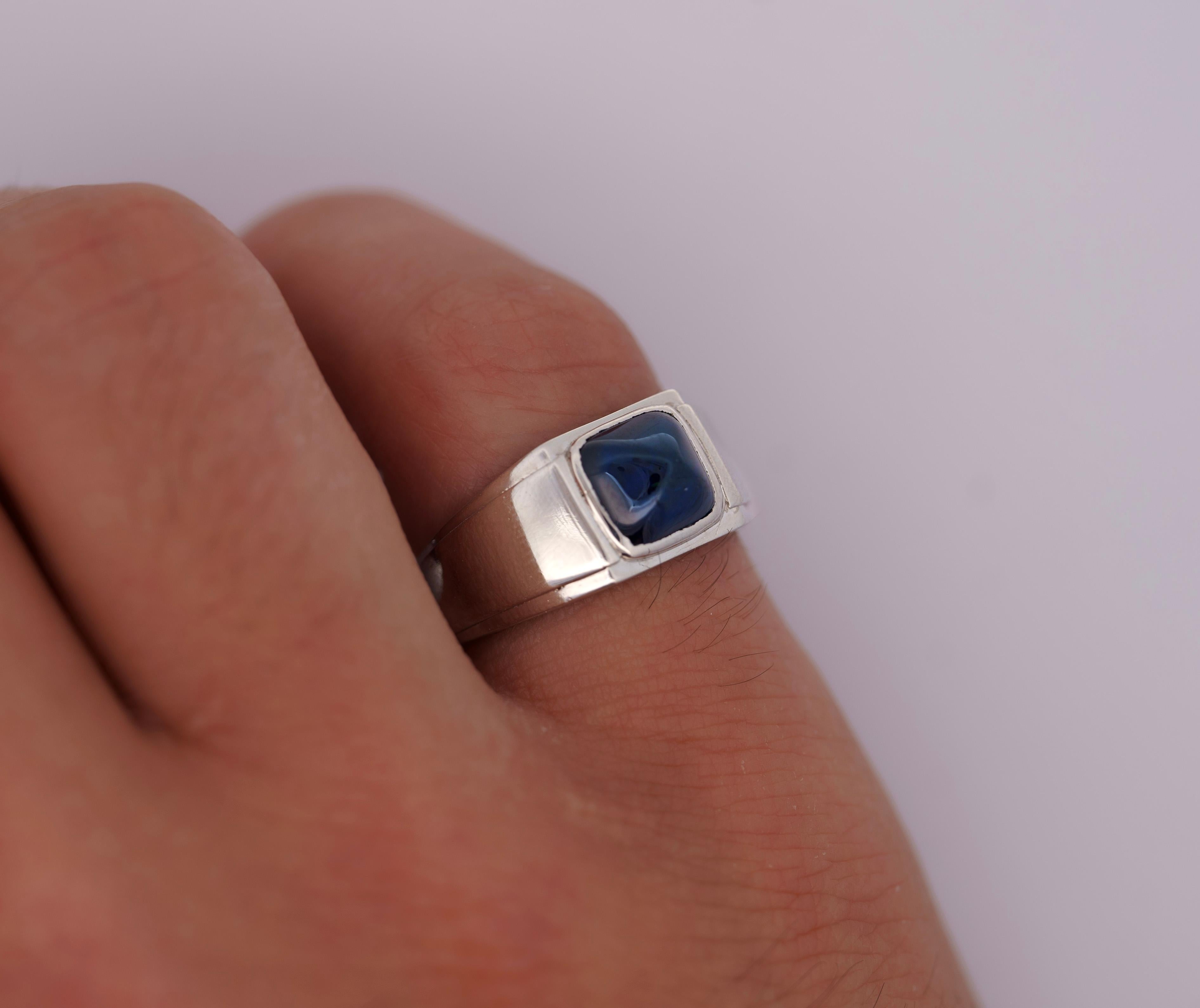 AGL Certified 3.5 Carat Blue Sapphire No Heat Pyramid Cabochon in Platinum Ring For Sale 1