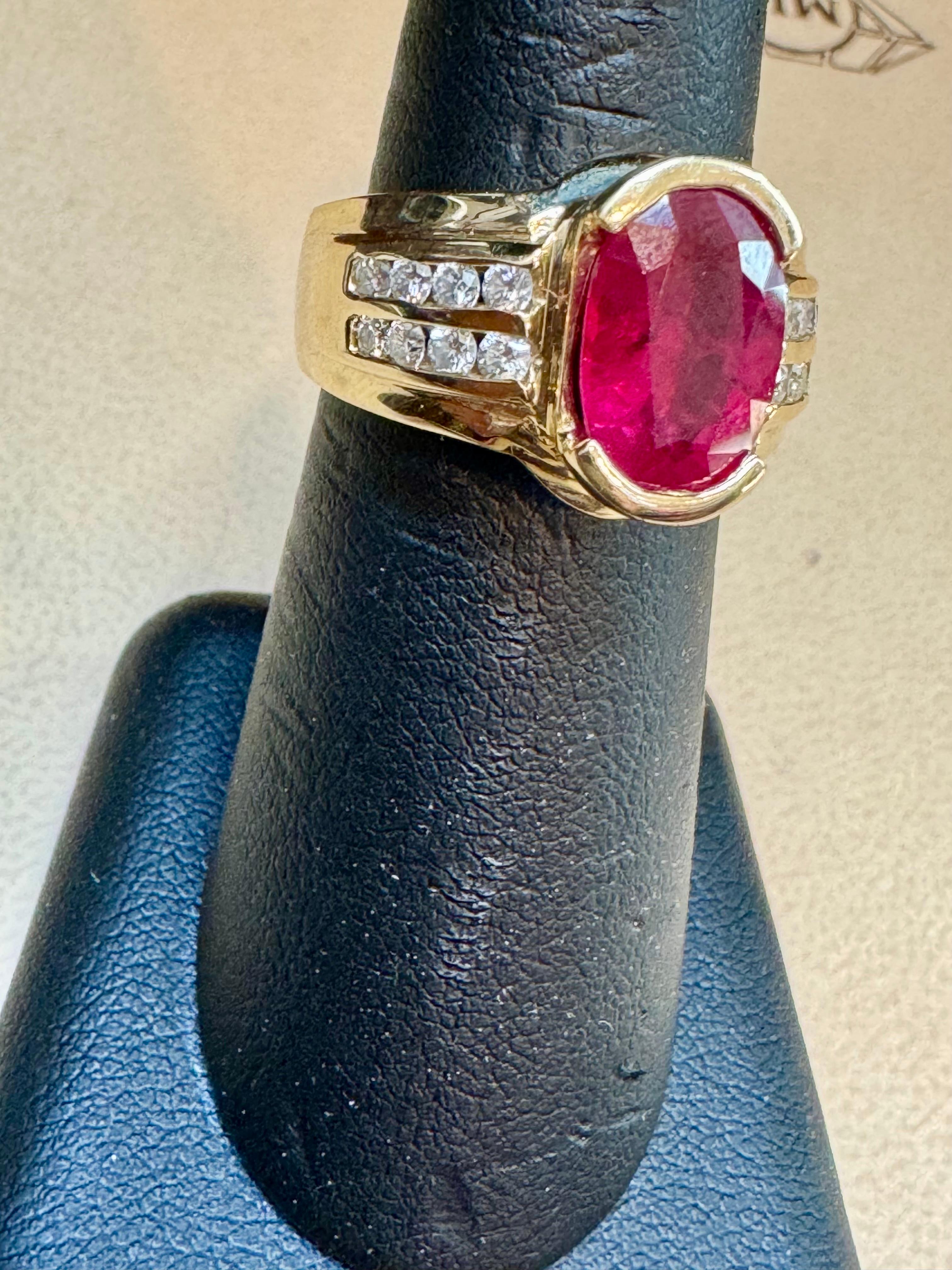 AGL Certified 3.5 Carat Burma Ruby & Diamond Ring in 18 Karat Yellow Gold Ring For Sale 1