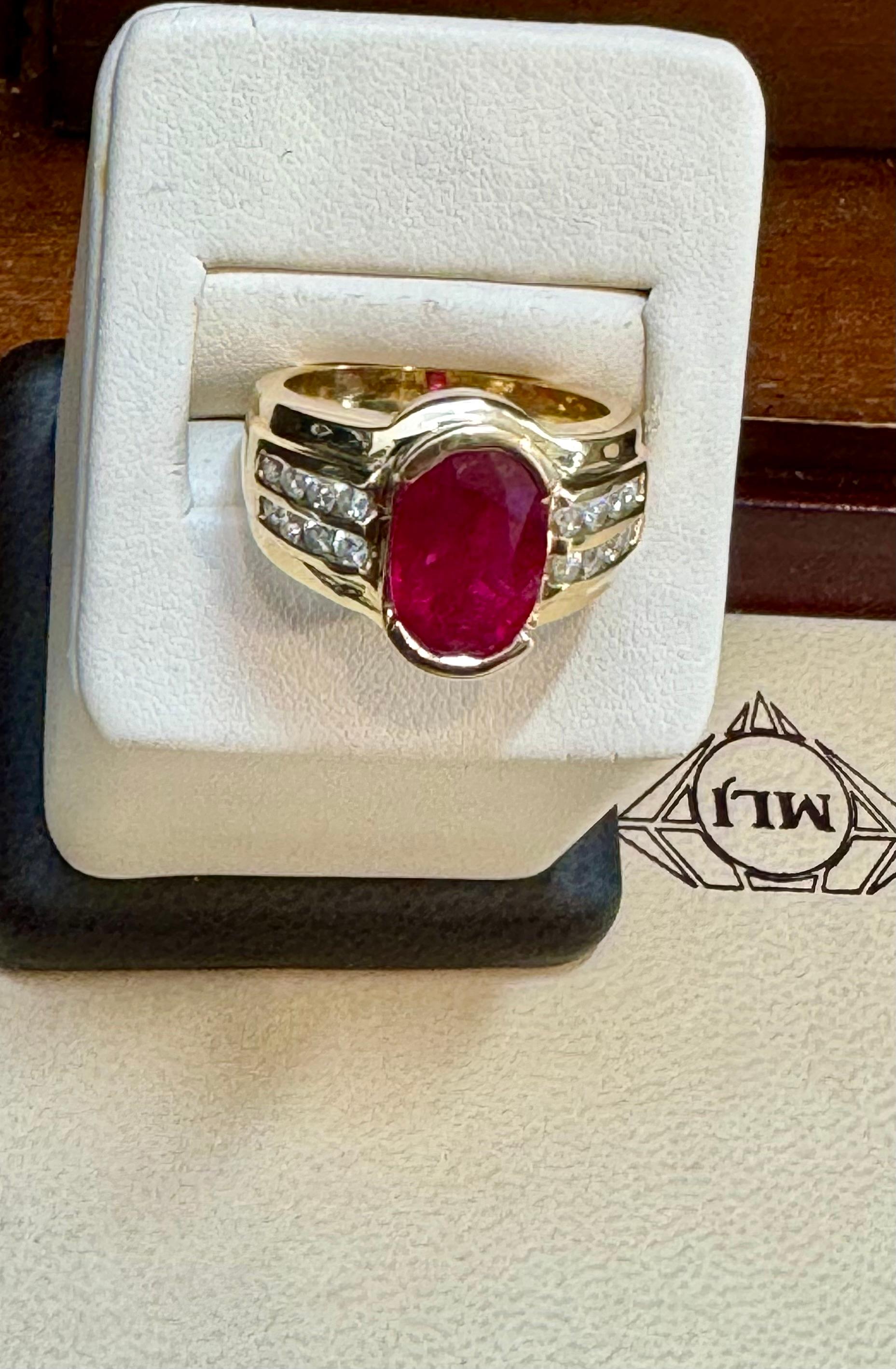 AGL Certified 3.5 Carat Burma Ruby & Diamond Ring in 18 Karat Yellow Gold Ring For Sale 2