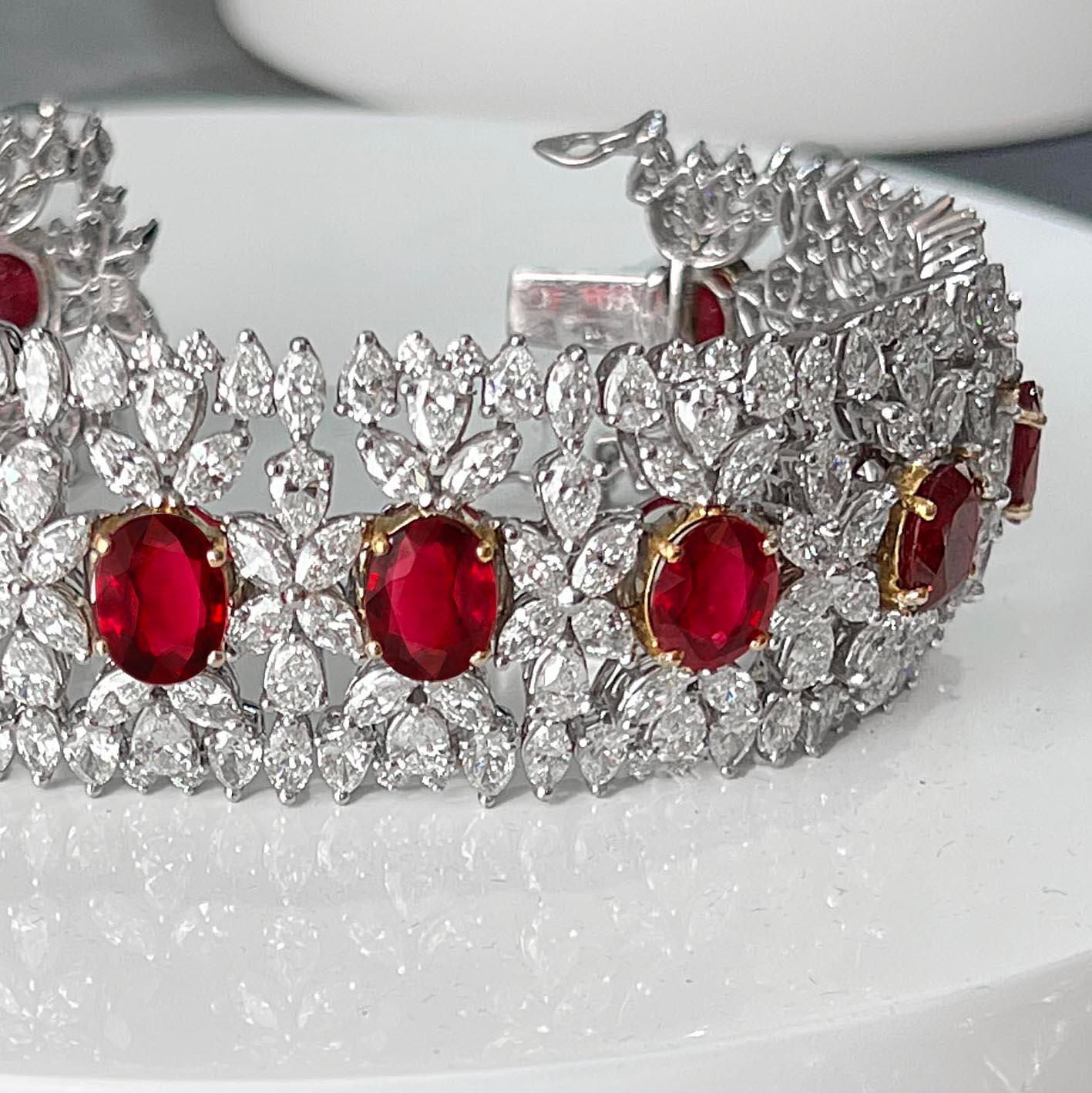 Pulsera con Declaración de Rubíes y Diamantes Certificada AGL de 35 Quilates en venta 2