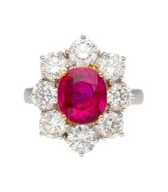 Bague en platine avec rubis de Birmanie ovale non chauffé de 3,8 carats et halo de diamants certifié AGL
